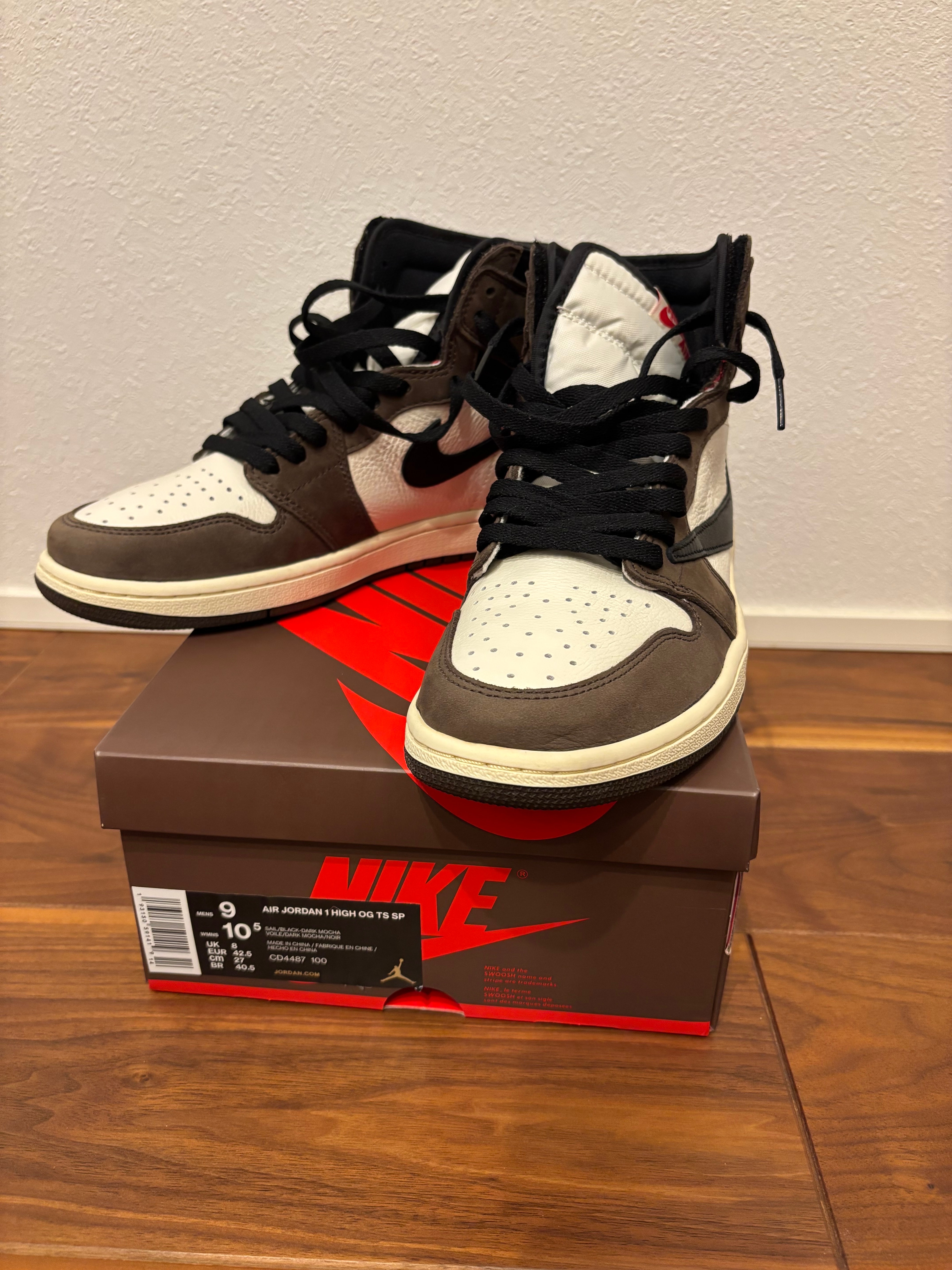 Travis Scott × Nike Air Jordan 1 Retro High OG TS SP "Sail/Dark Mocha"