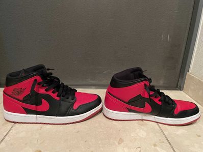 Nike Air Jordan 1 Mid "Bred"