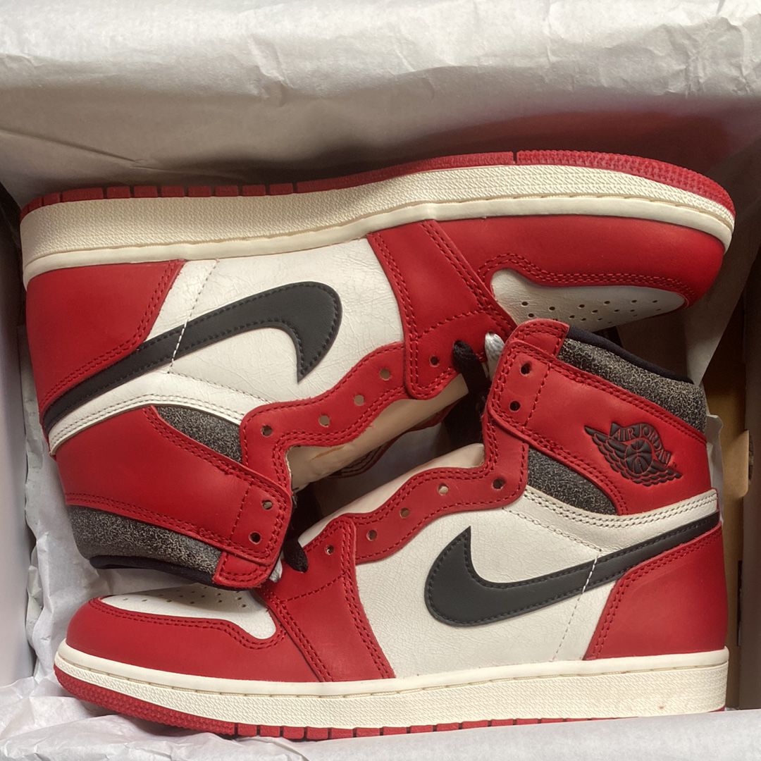 Nike Air Jordan 1 High OG "Lost & Found/Chicago"