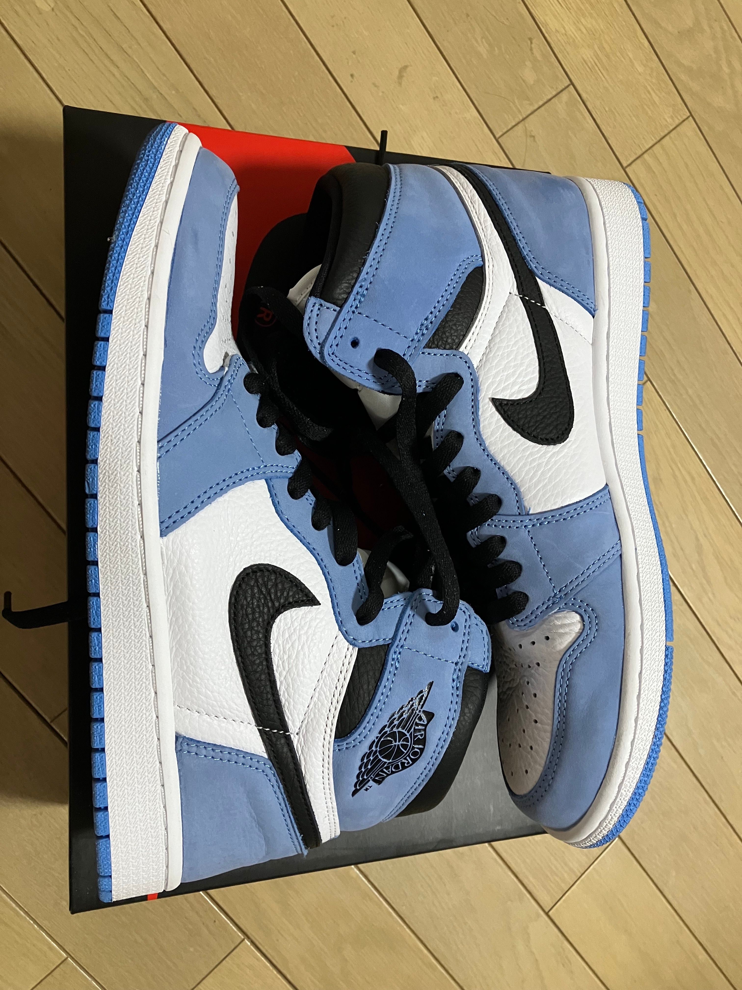 Nike Air Jordan 1 High OG "University Blue"