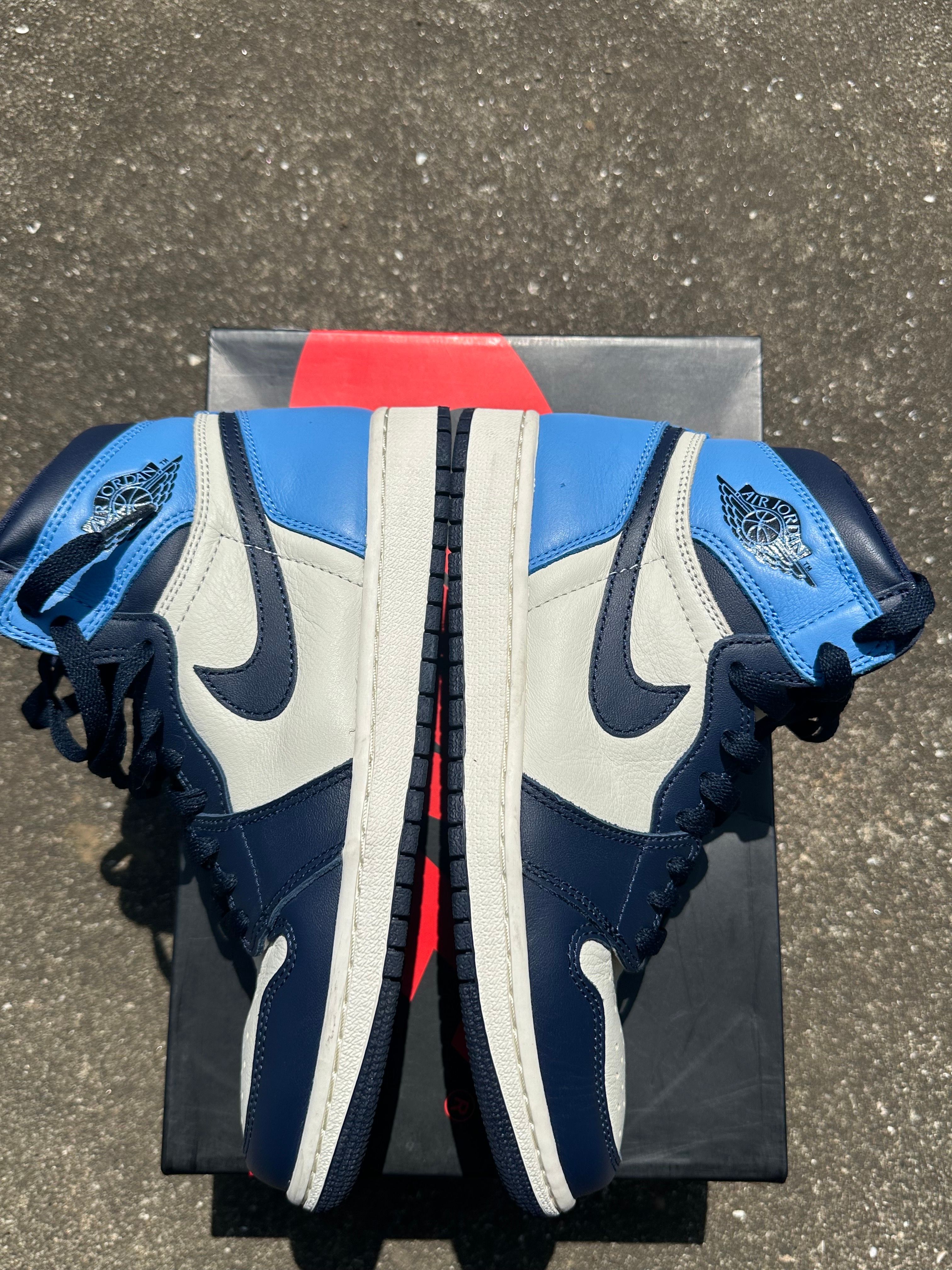 Nike Air Jordan 1 Retro High OG "Obsidian/University Blue"
