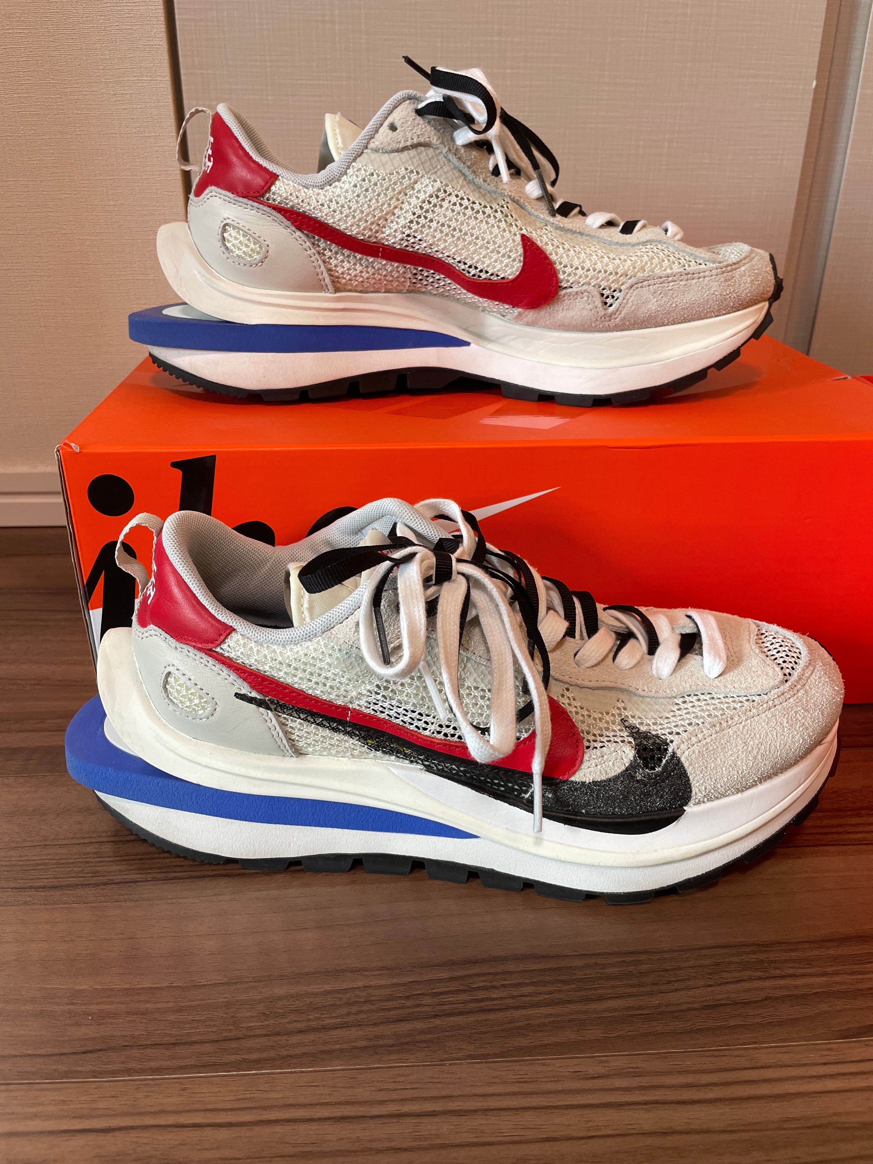 sacai × Nike Vapor Waffle "Royal Fuchsia"