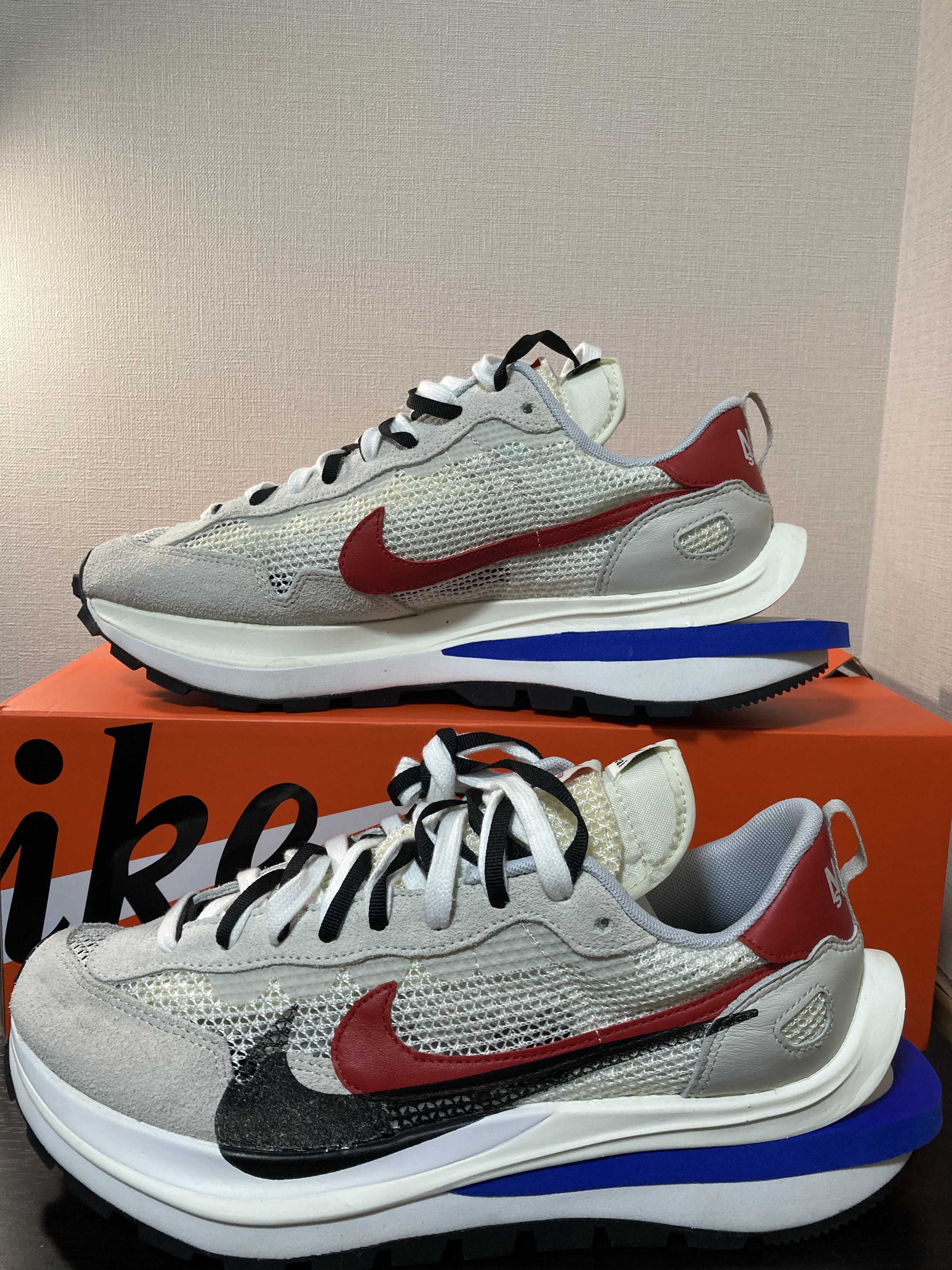 sacai × Nike Vapor Waffle "Royal Fuchsia"