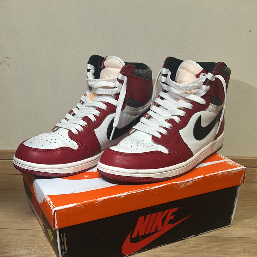 Nike Air Jordan 1 High OG "Lost & Found/Chicago"