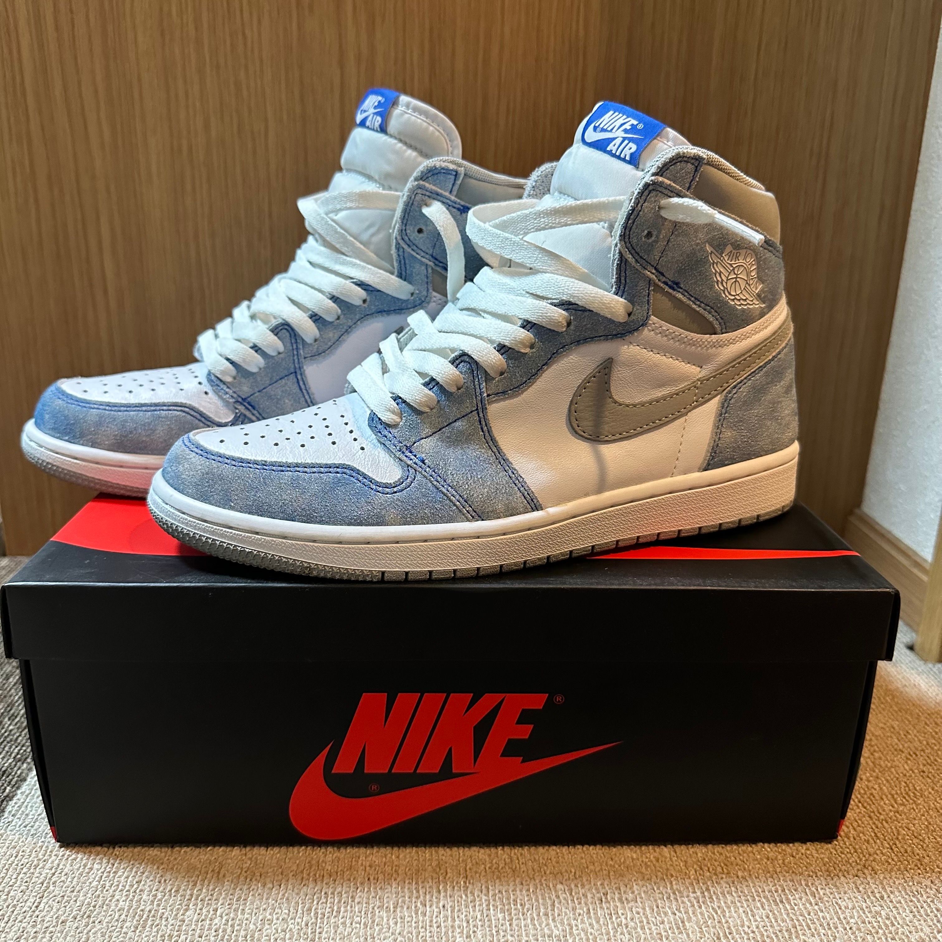 Nike Air Jordan 1 High OG "Hyper Royal"