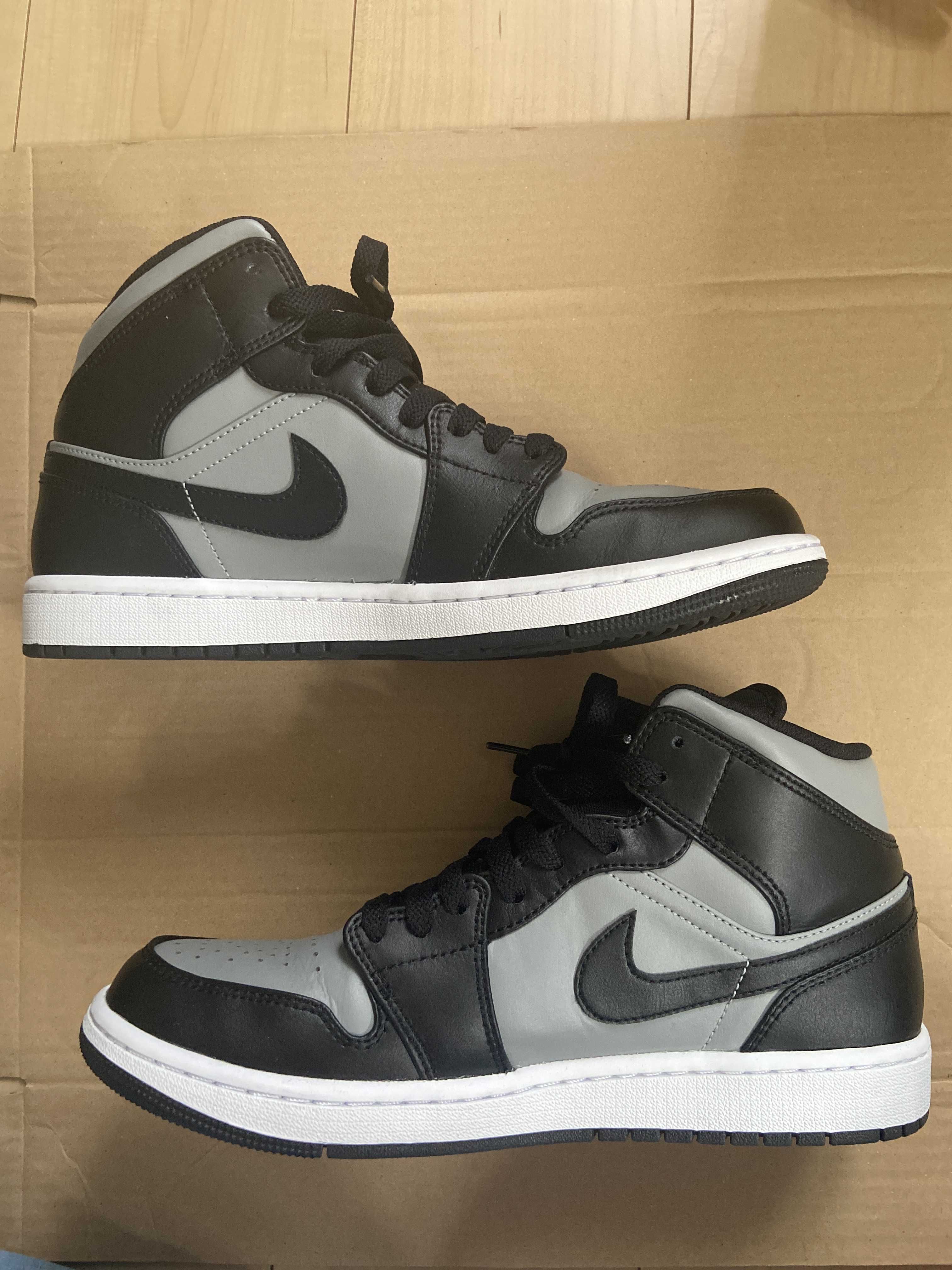 Nike Air Jordan 1 Mid "Shadow"