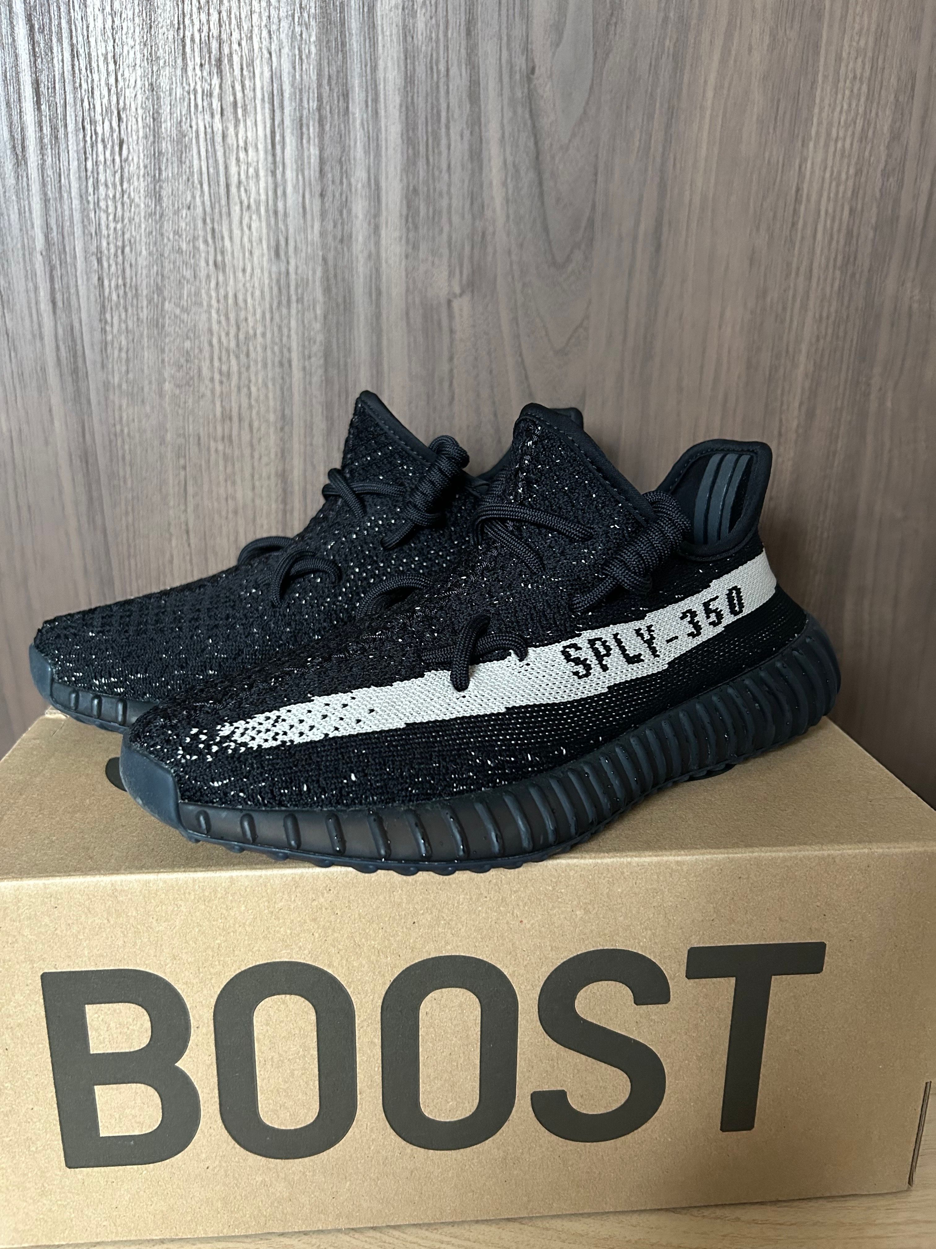 adidas YEEZY Boost 350 V2 "Oreo"