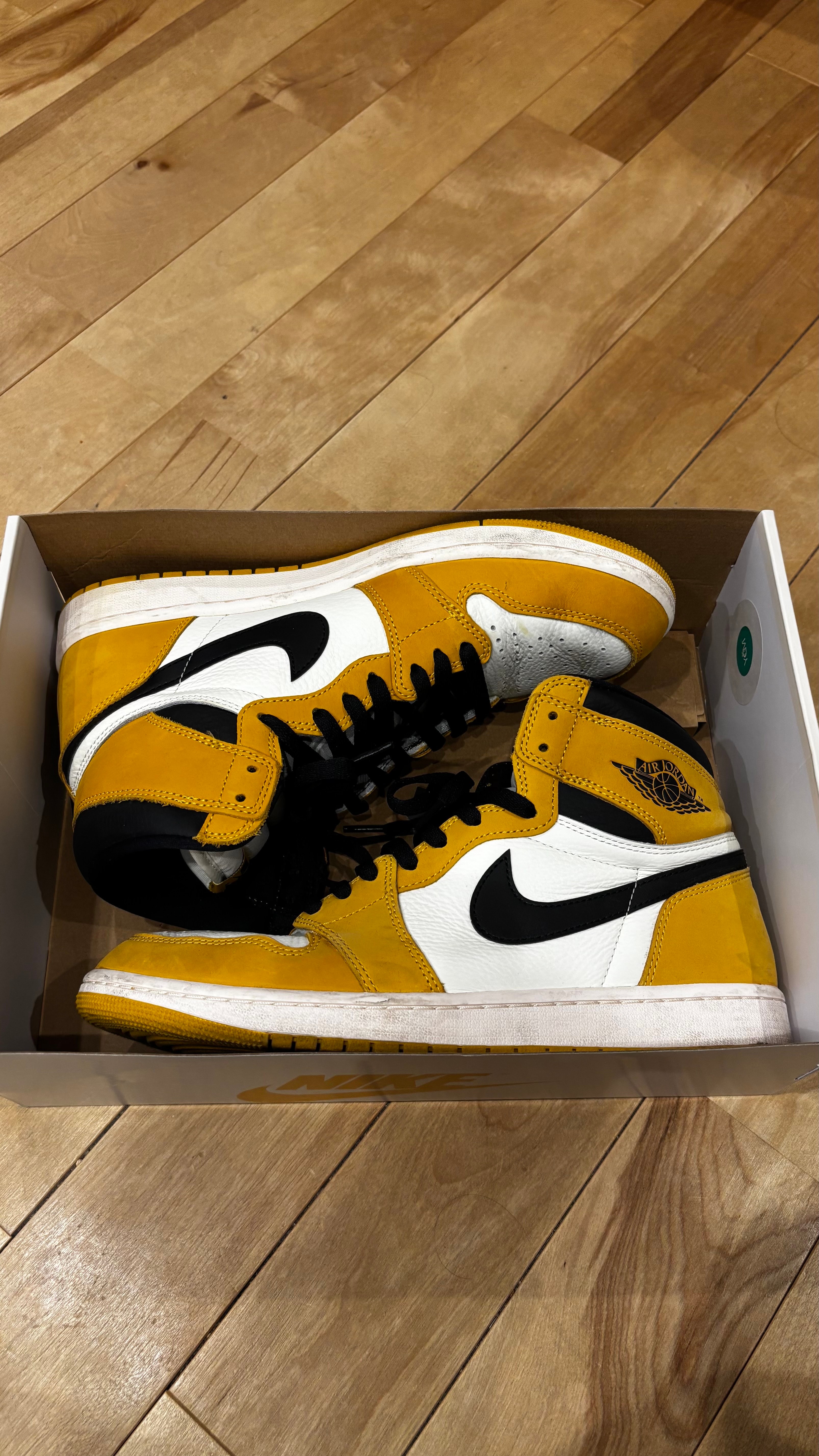 Nike Air Jordan 1 Retro High OG "Yellow Ochre"