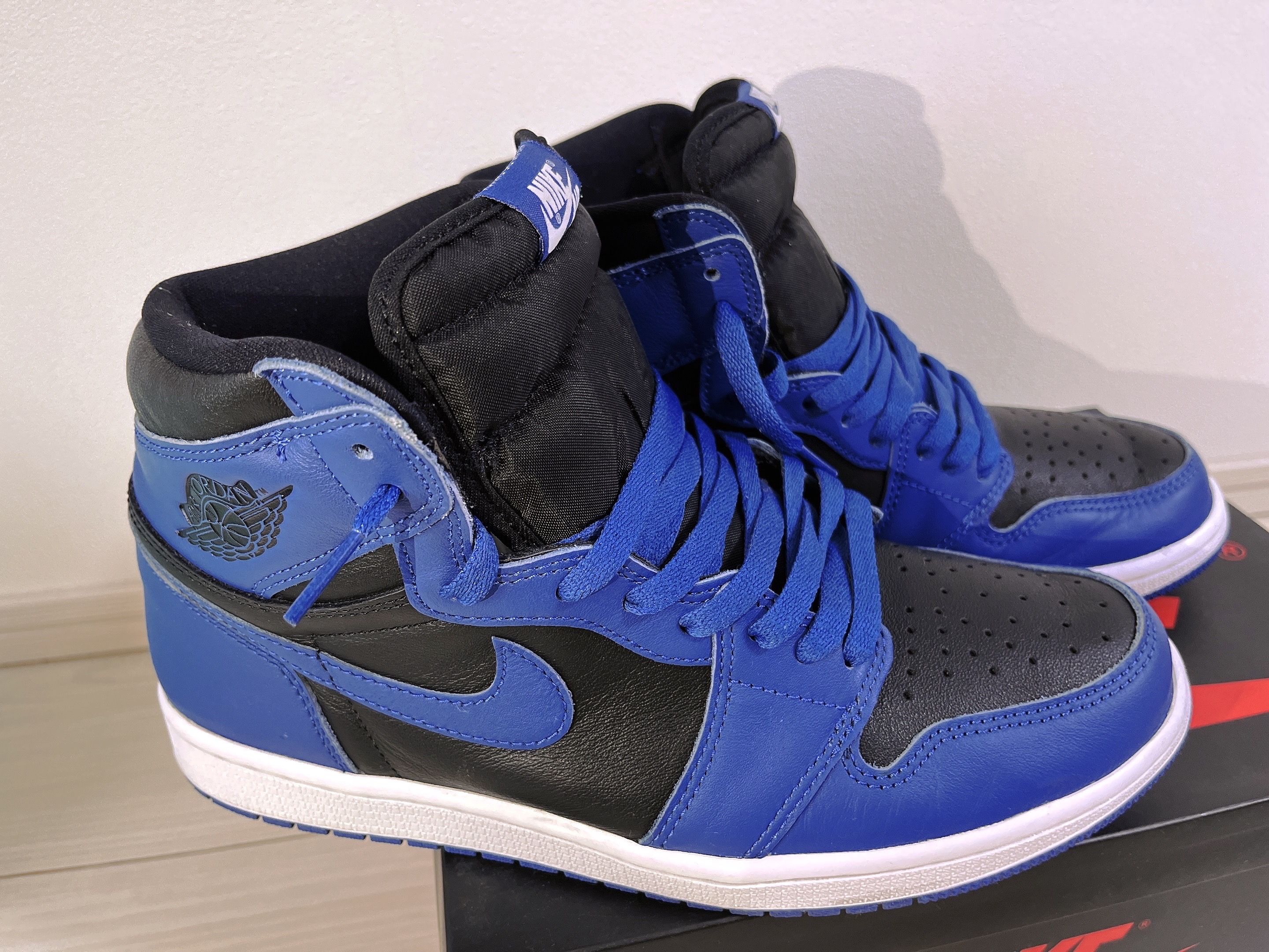 Nike Air Jordan 1 Retro High OG "Dark Marina Blue"