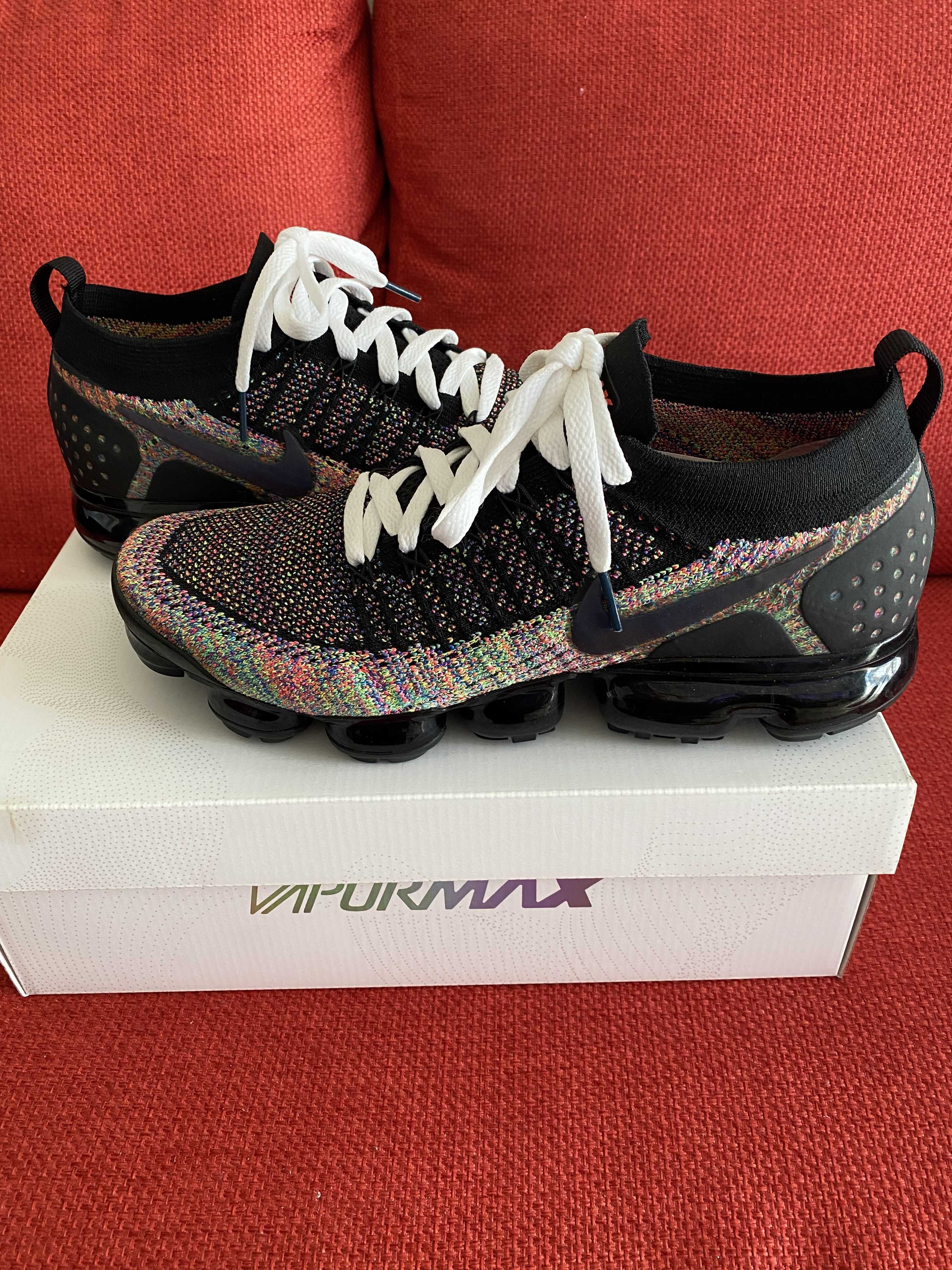 Nike Women's Air Vapormax Flyknit 2 "Black/Black-Racer Pink-Racer Blue"