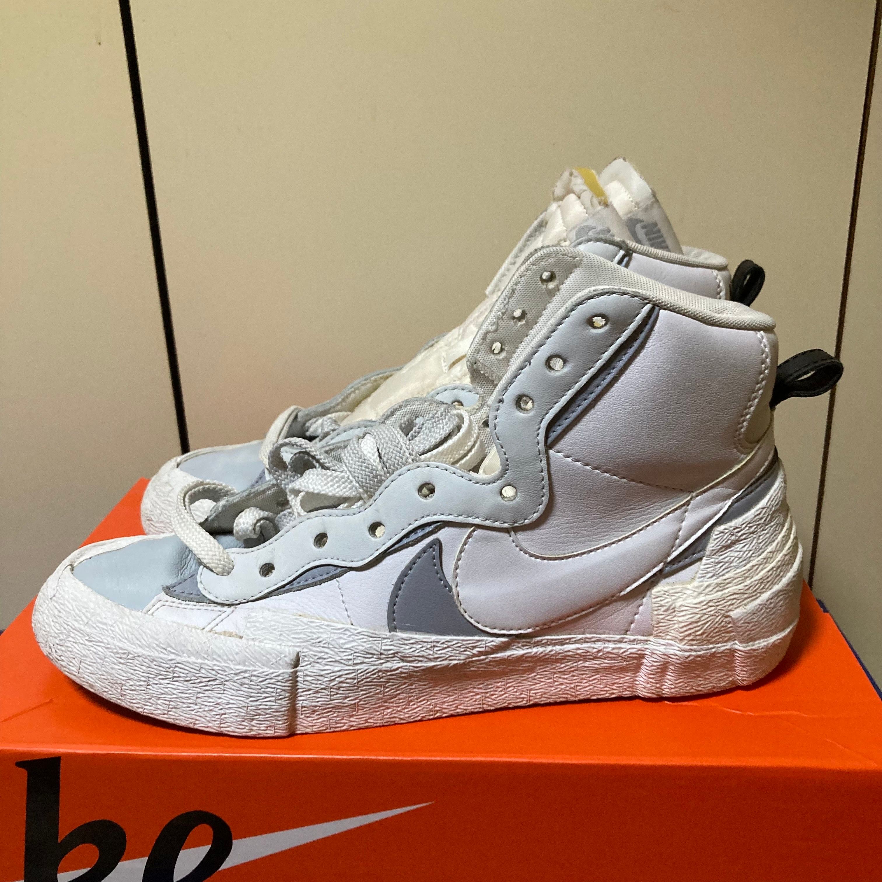 sacai × NIKE BLAZER MID "WHITE/WOLF GREY"