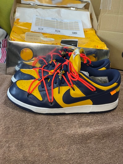 Off-White × Nike Dunk Low LTHR "University Gold/Midnight Navy/White"