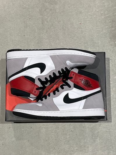 Nike Air Jordan 1 High OG "White/Black/Light Smoke Grey"