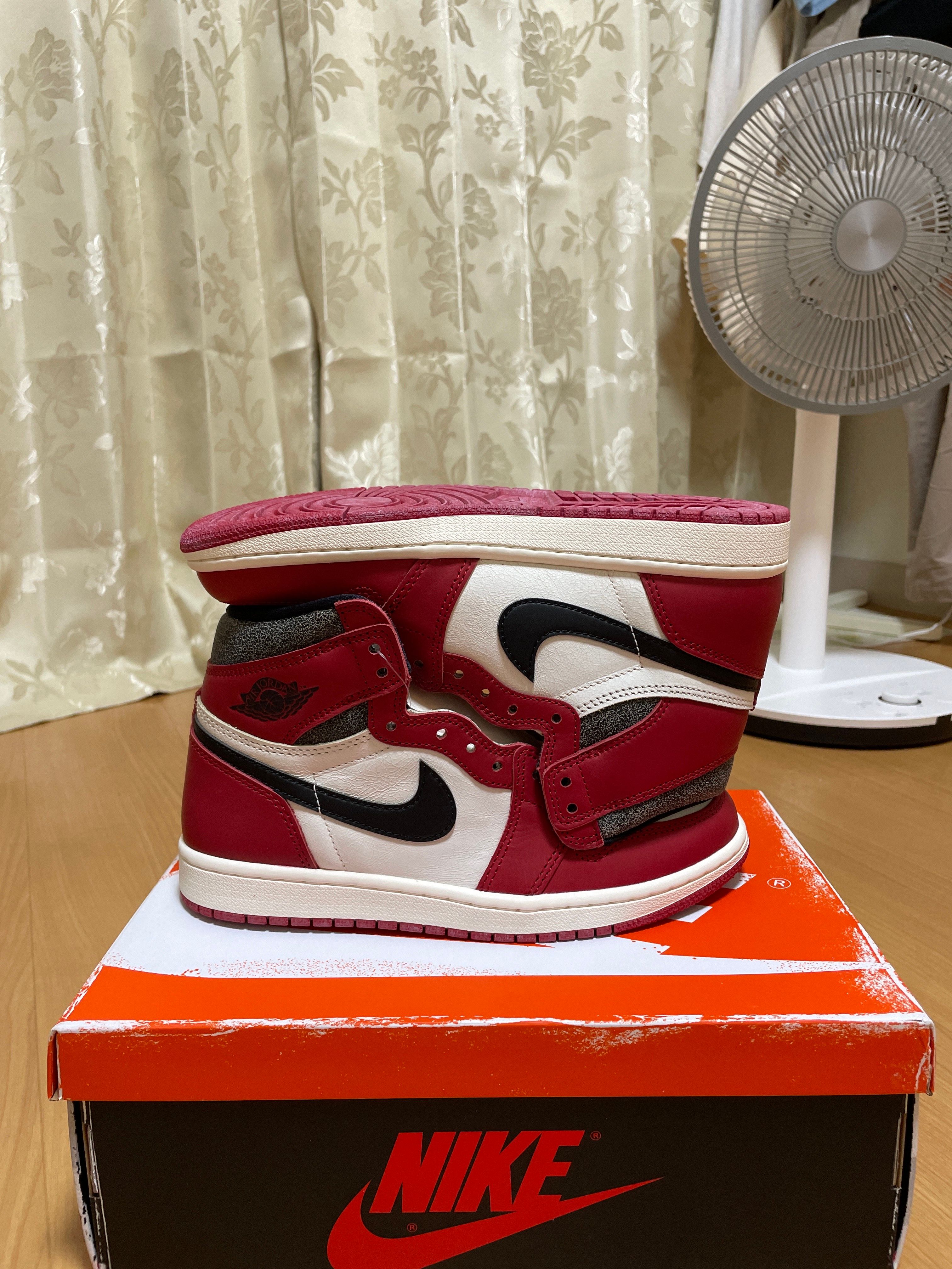 Nike Air Jordan 1 High OG "Lost & Found/Chicago"