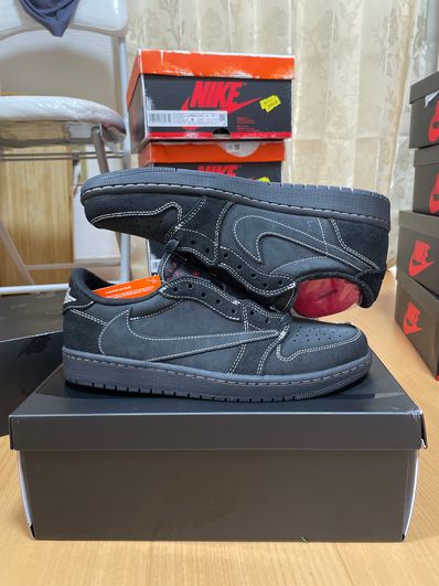 Travis Scott × Nike Air Jordan 1 Low OG SP "Black Phantom"