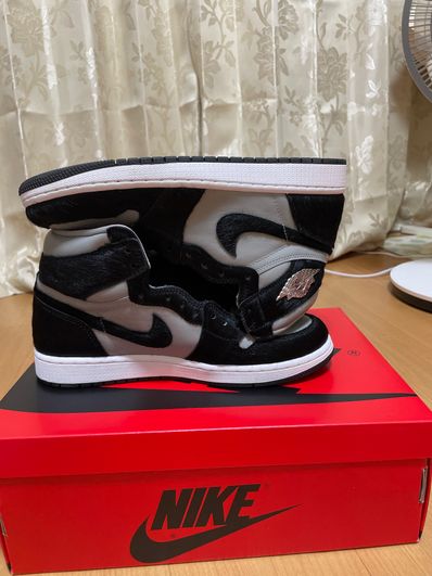 Nike WMNS Air Jordan 1 Retro High OG