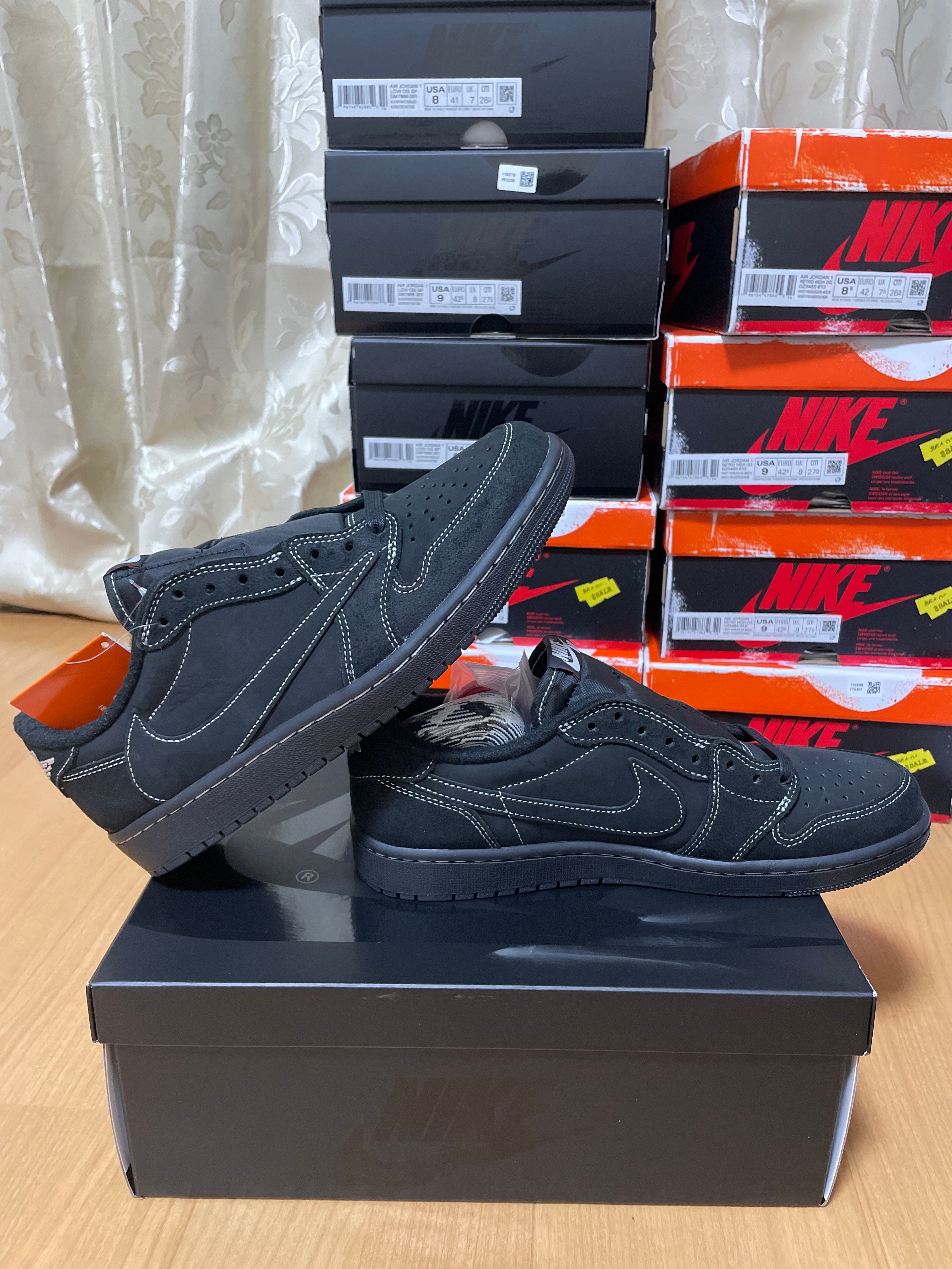 Travis Scott × Nike Air Jordan 1 Low OG SP "Black Phantom"