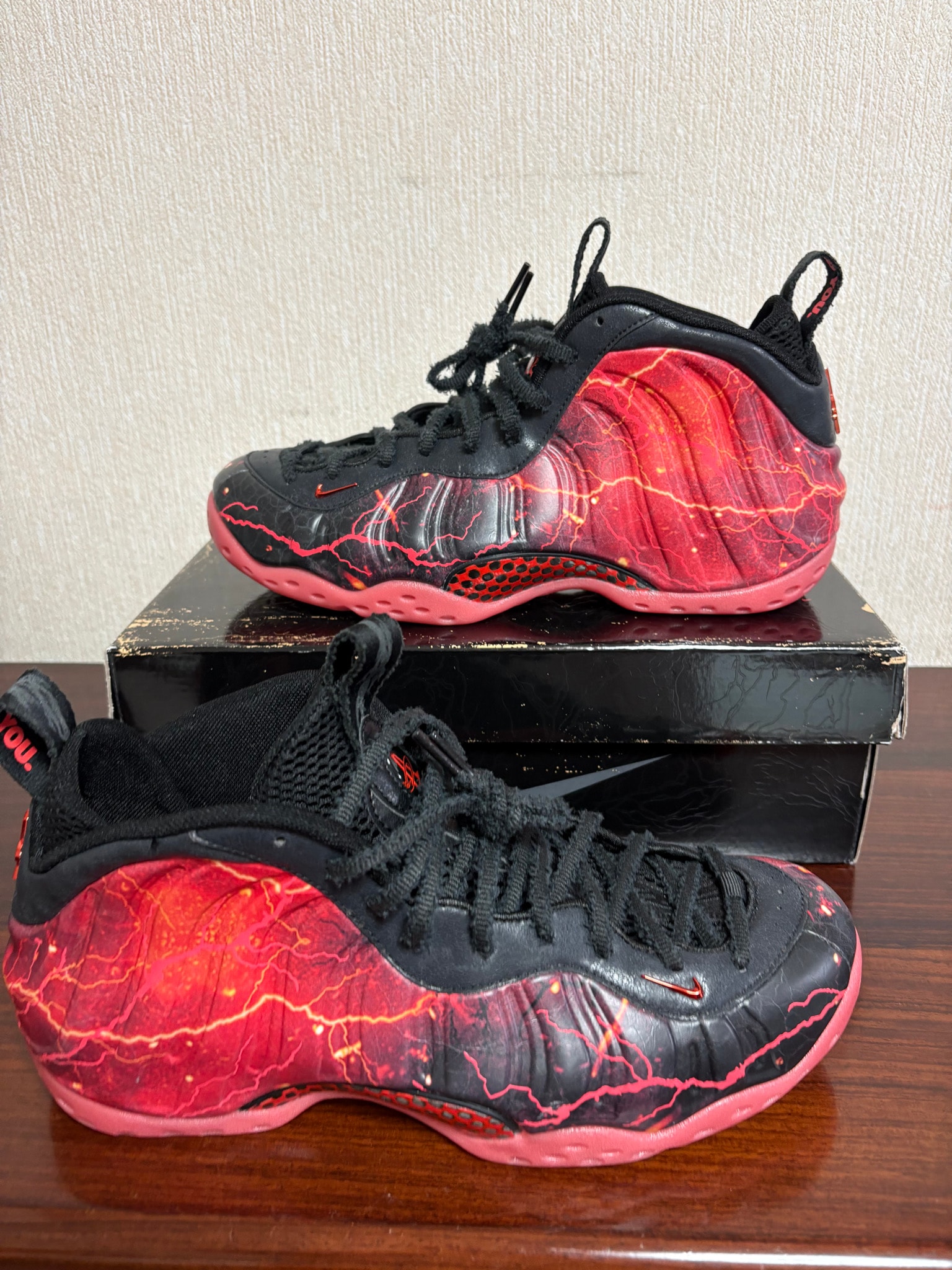 Stranger Things × Nike Air Foamposite One PRM "Black/Off Noir/Bright Crimson"