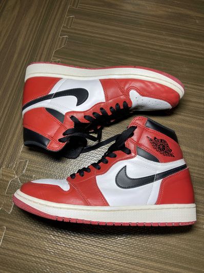 Nike Air Jordan 1 Retro High "Chicago" (2015)