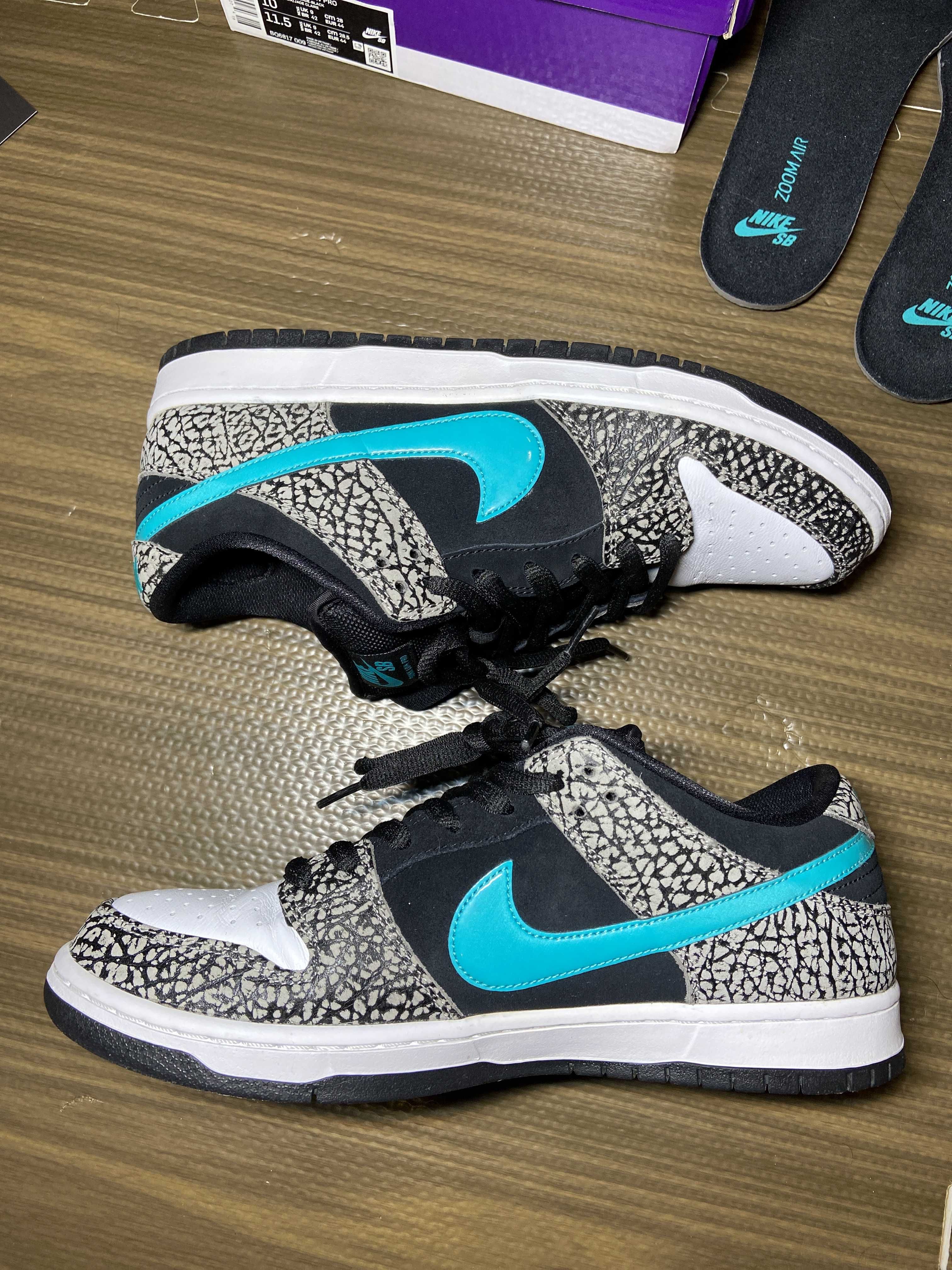 Nike SB Dunk Low "Elephant/Safari"