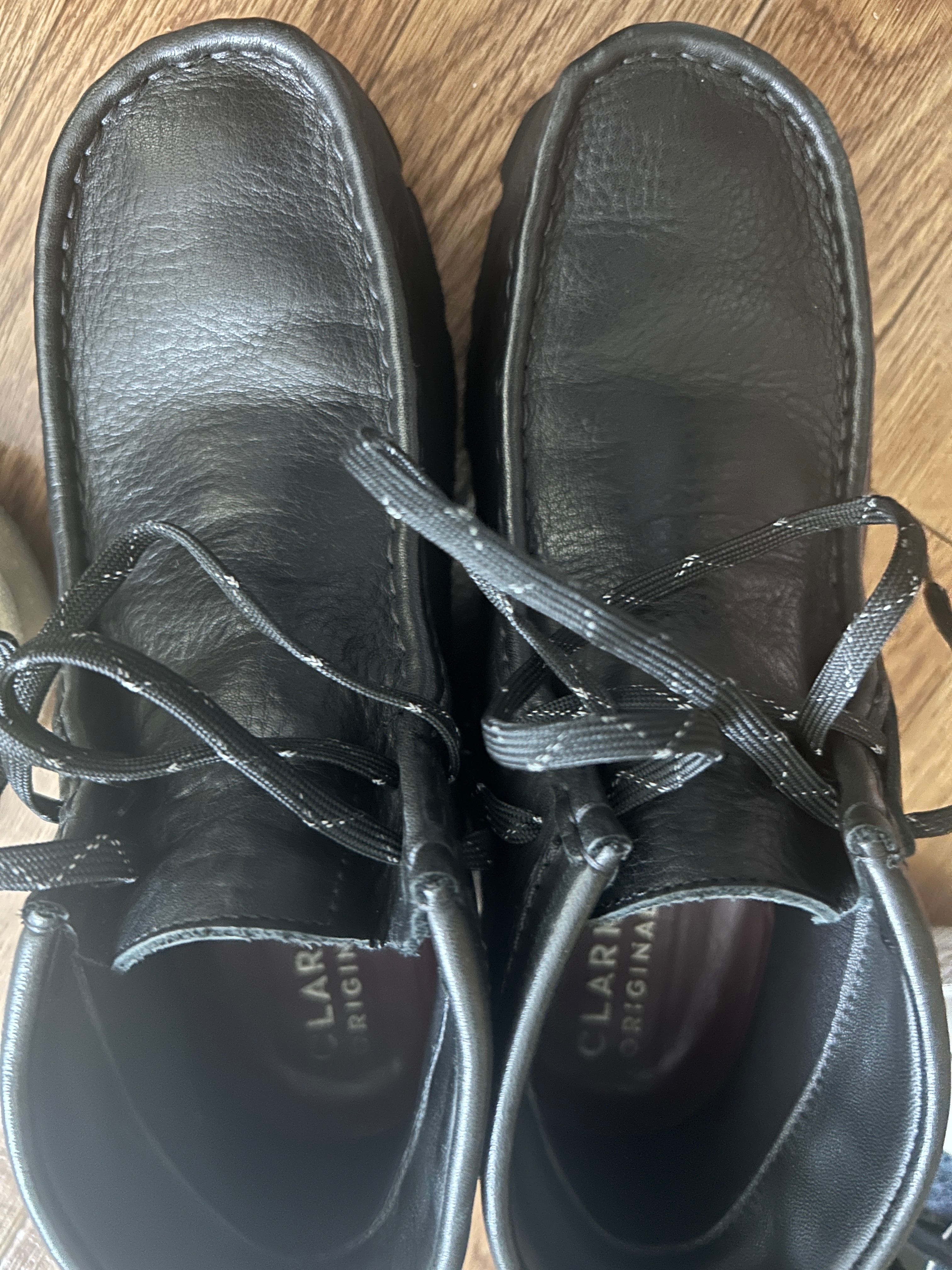 Clarks Wallabee BT GORE-TEX "Black Leather"