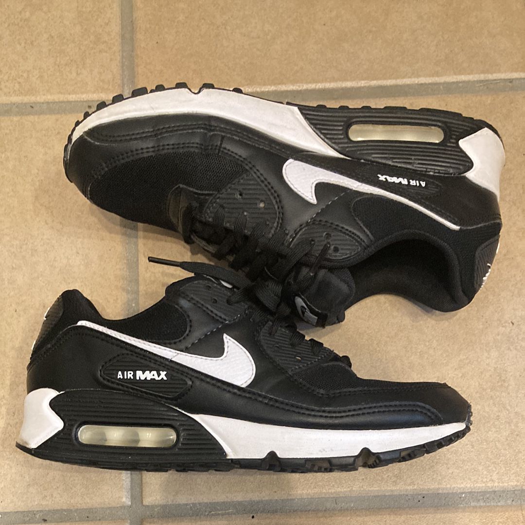 Nike Women's Air Max 90 "Black/White"