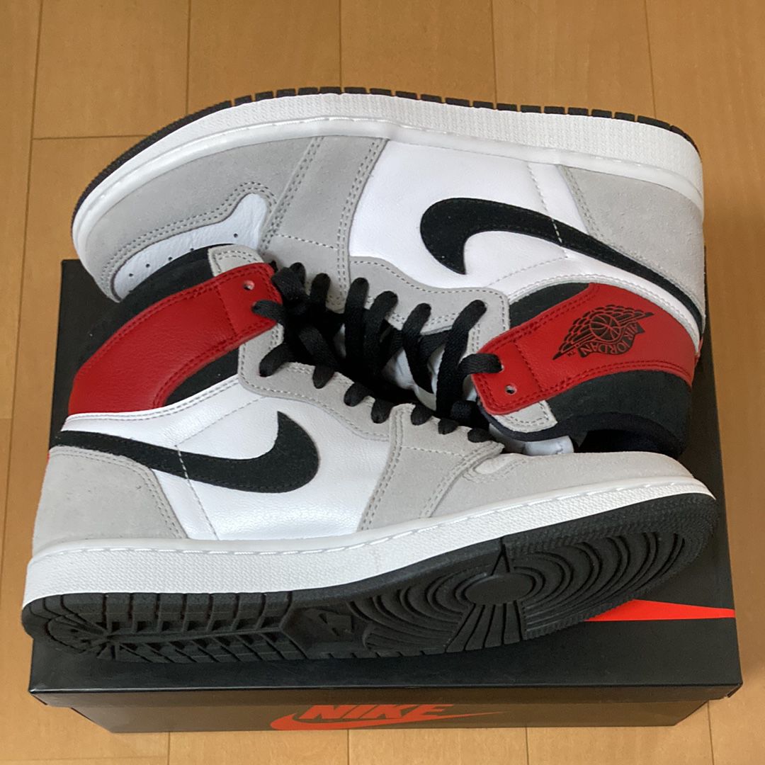 Nike Air Jordan 1 High OG "White/Black/Light Smoke Grey"