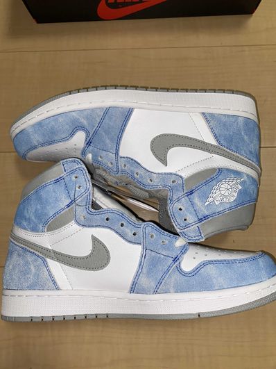 Nike Air Jordan 1 High OG "Hyper Royal"