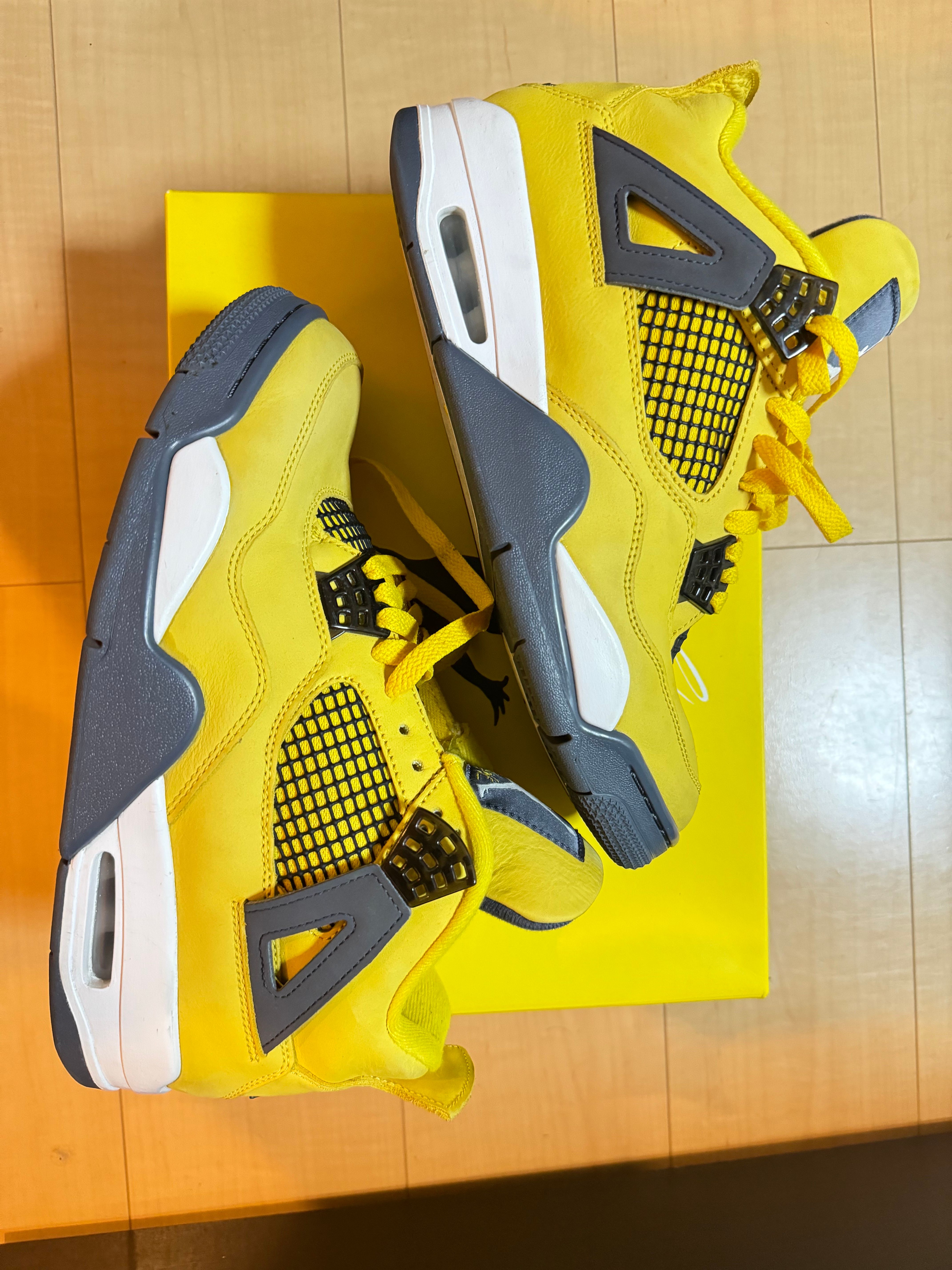 Nike Air Jordan 4 "Tour Yellow"