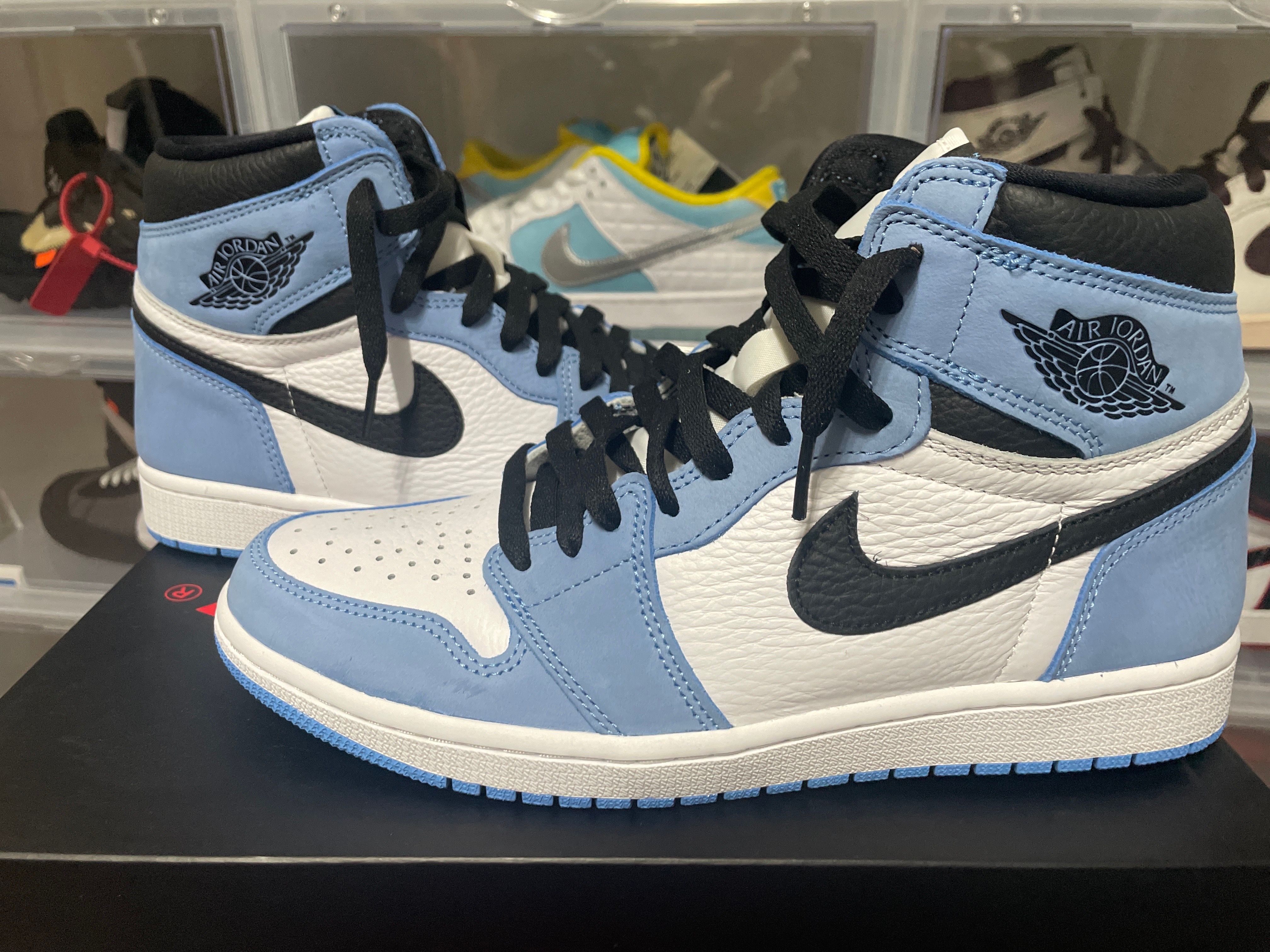 Nike Air Jordan 1 High OG "University Blue"