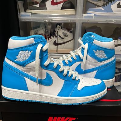 Nike Air Jordan 1 Retro High "UNC"
