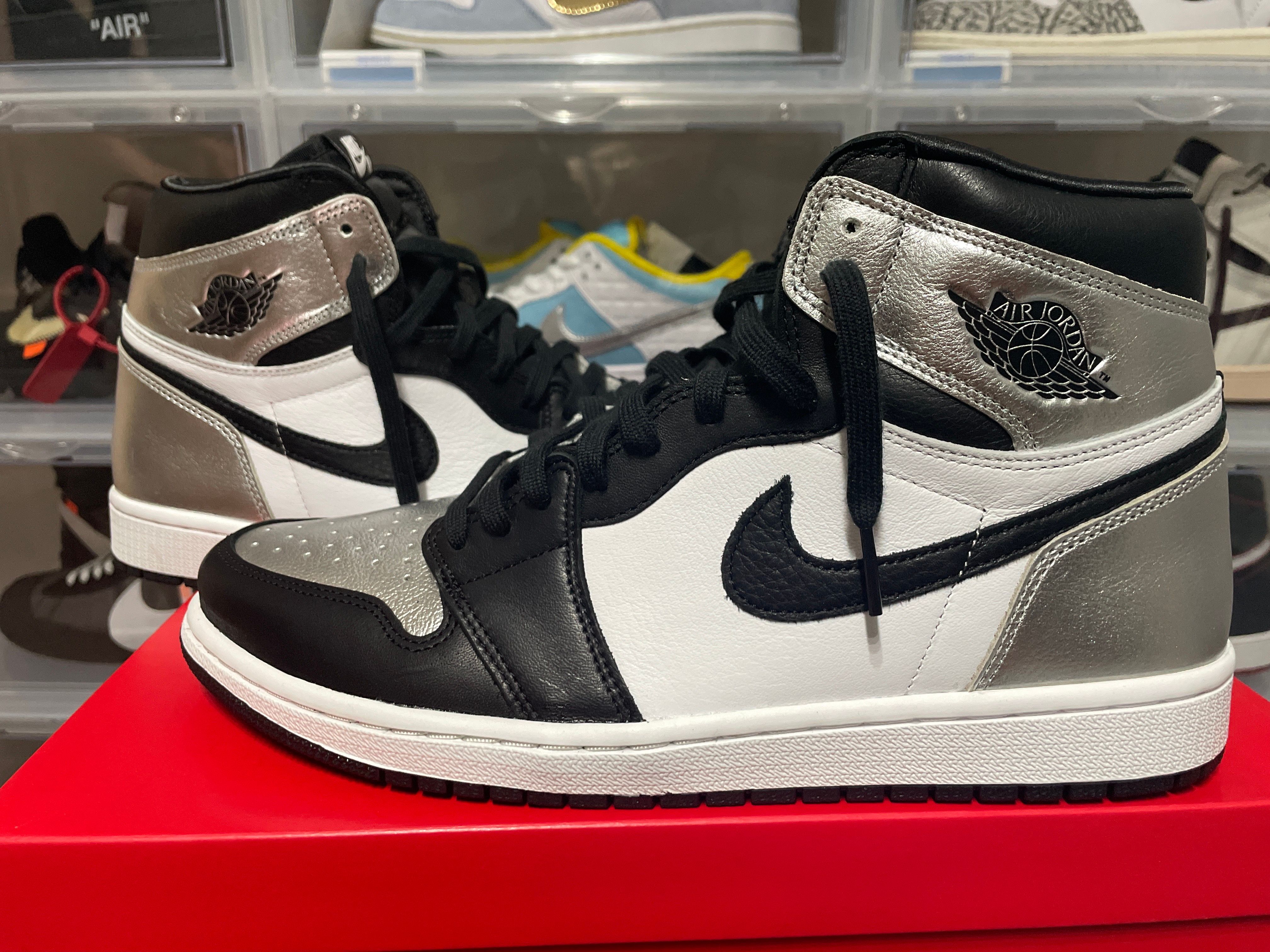 Nike Women's Air Jordan 1 Retro High OG "Silver Toe"