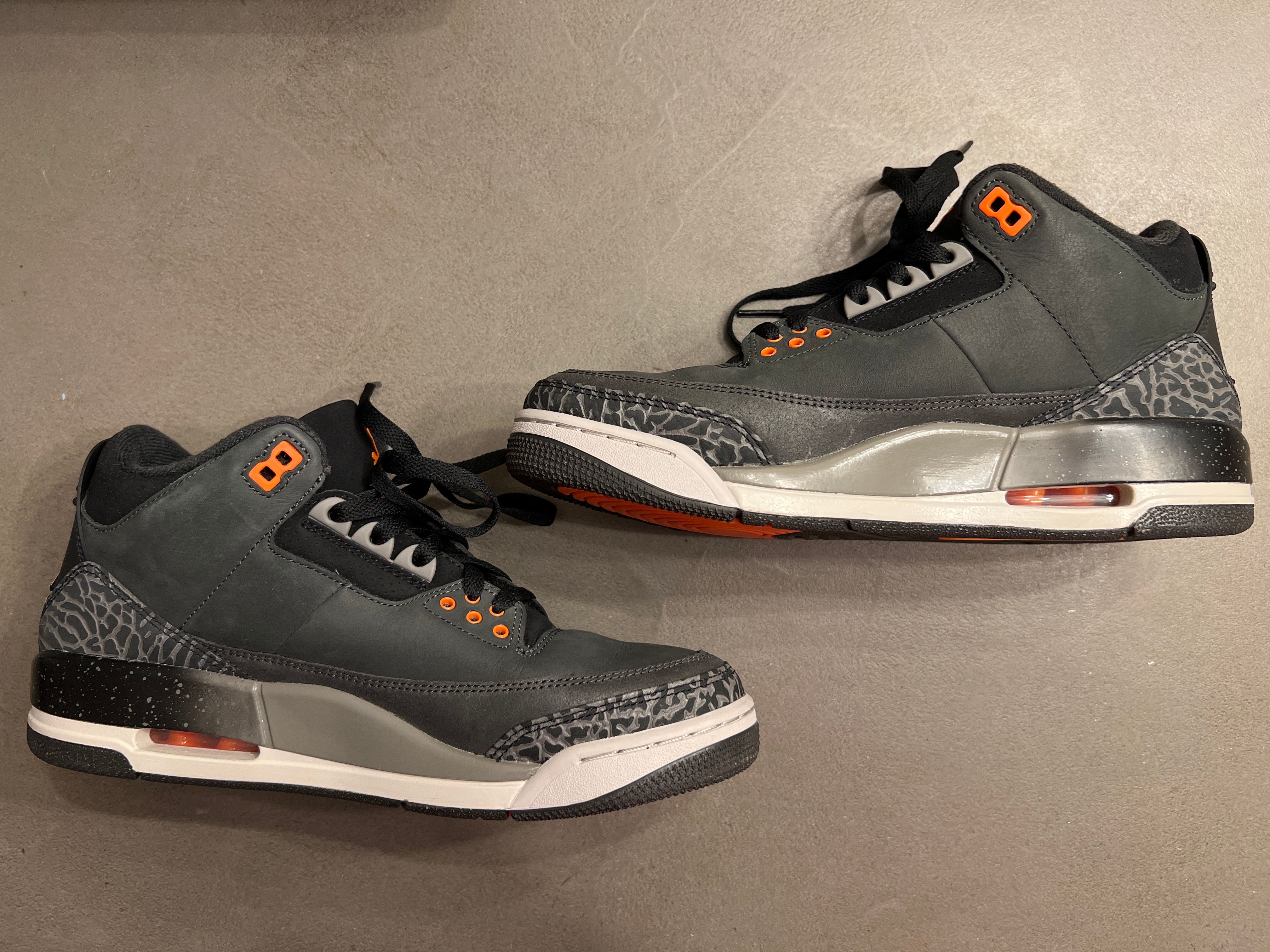 Nike Air Jordan 3 Retro "Fear"