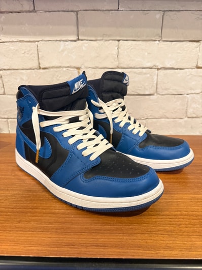 Nike Air Jordan 1 Retro High OG "Dark Marina Blue"
