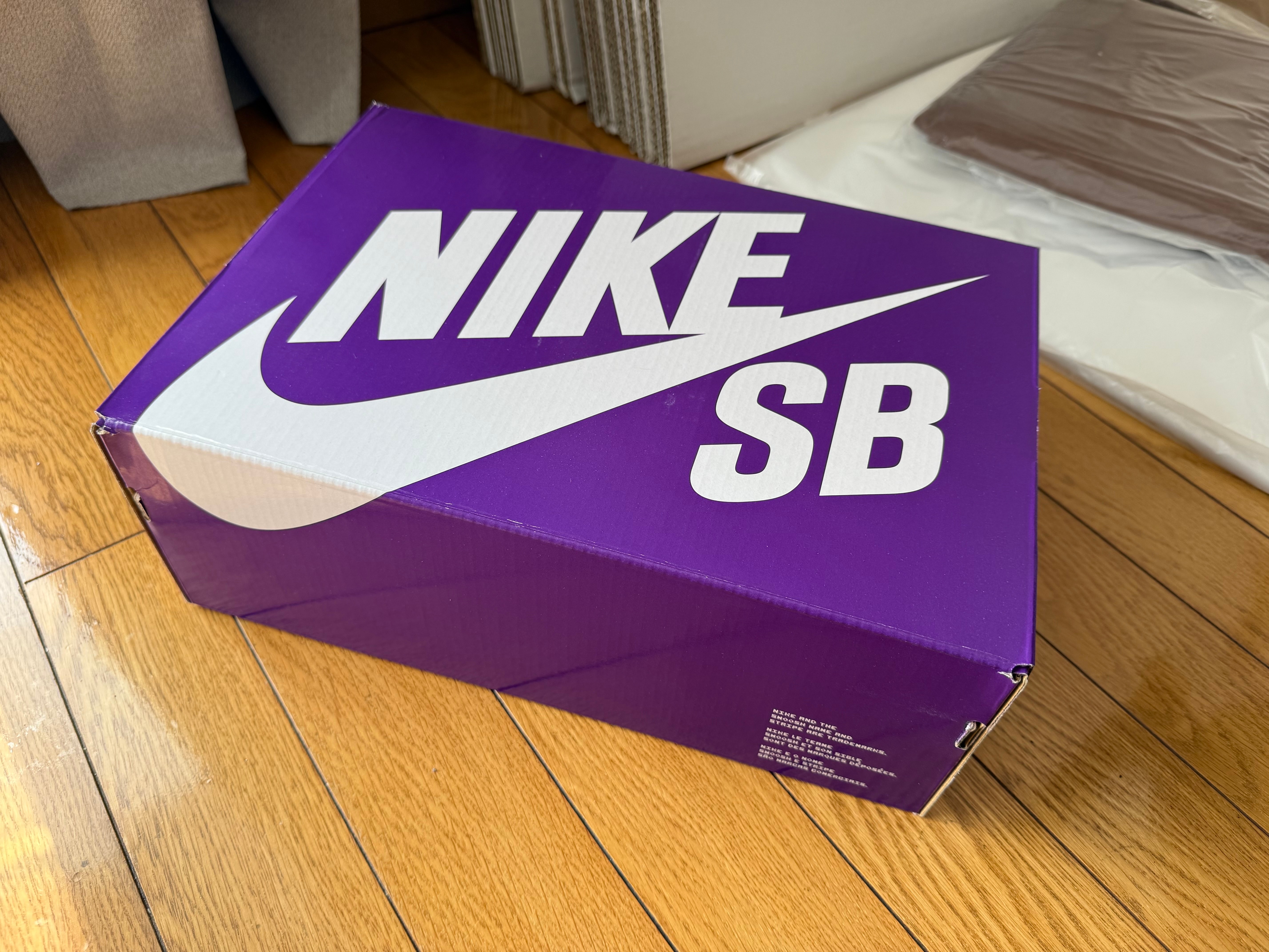 Nike SB Dunk Low PRM City of Love "Burgundy"