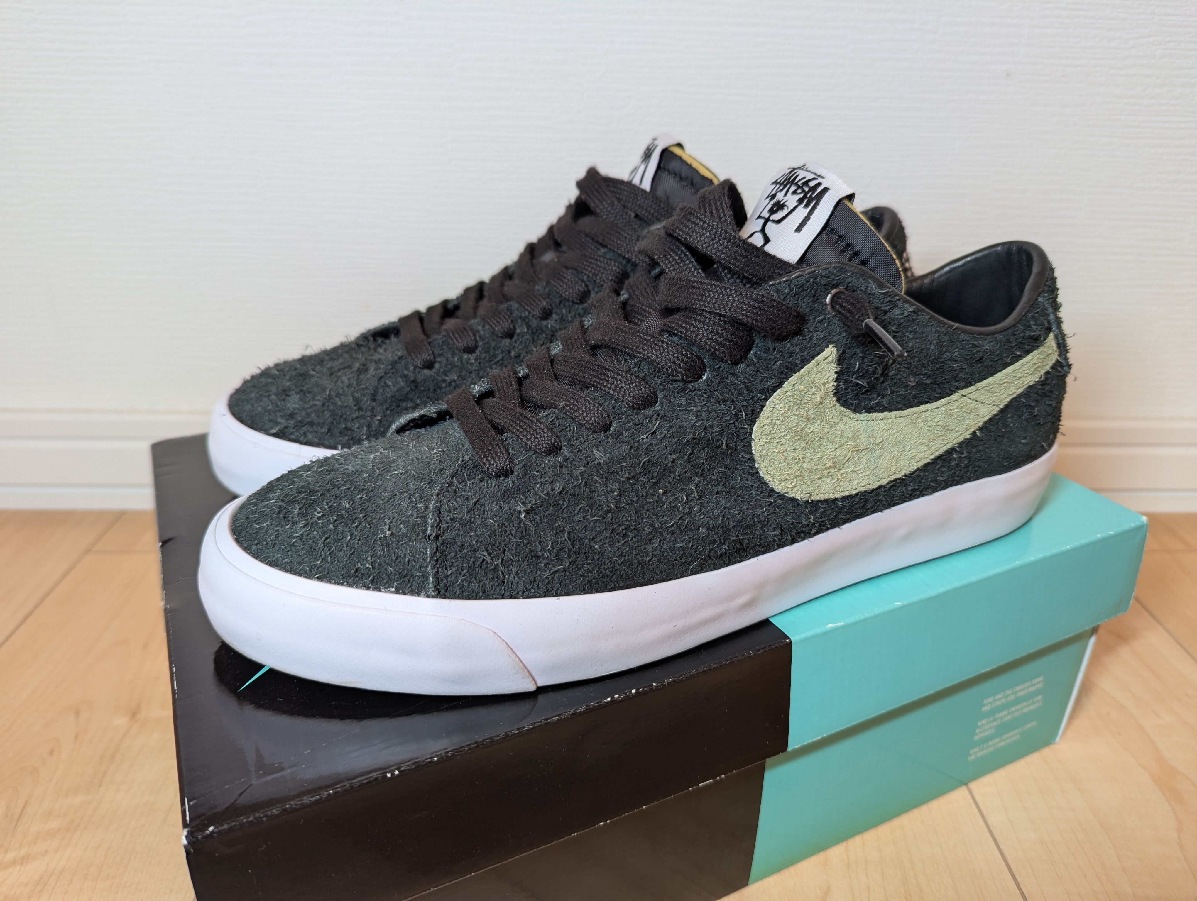ステューシー × ナイキSBブレーザーロー ブラック/パーム グリーン28.5㎝ Nike SB Stussy Blazer Low QS Palm Green Suede Men's Size 14