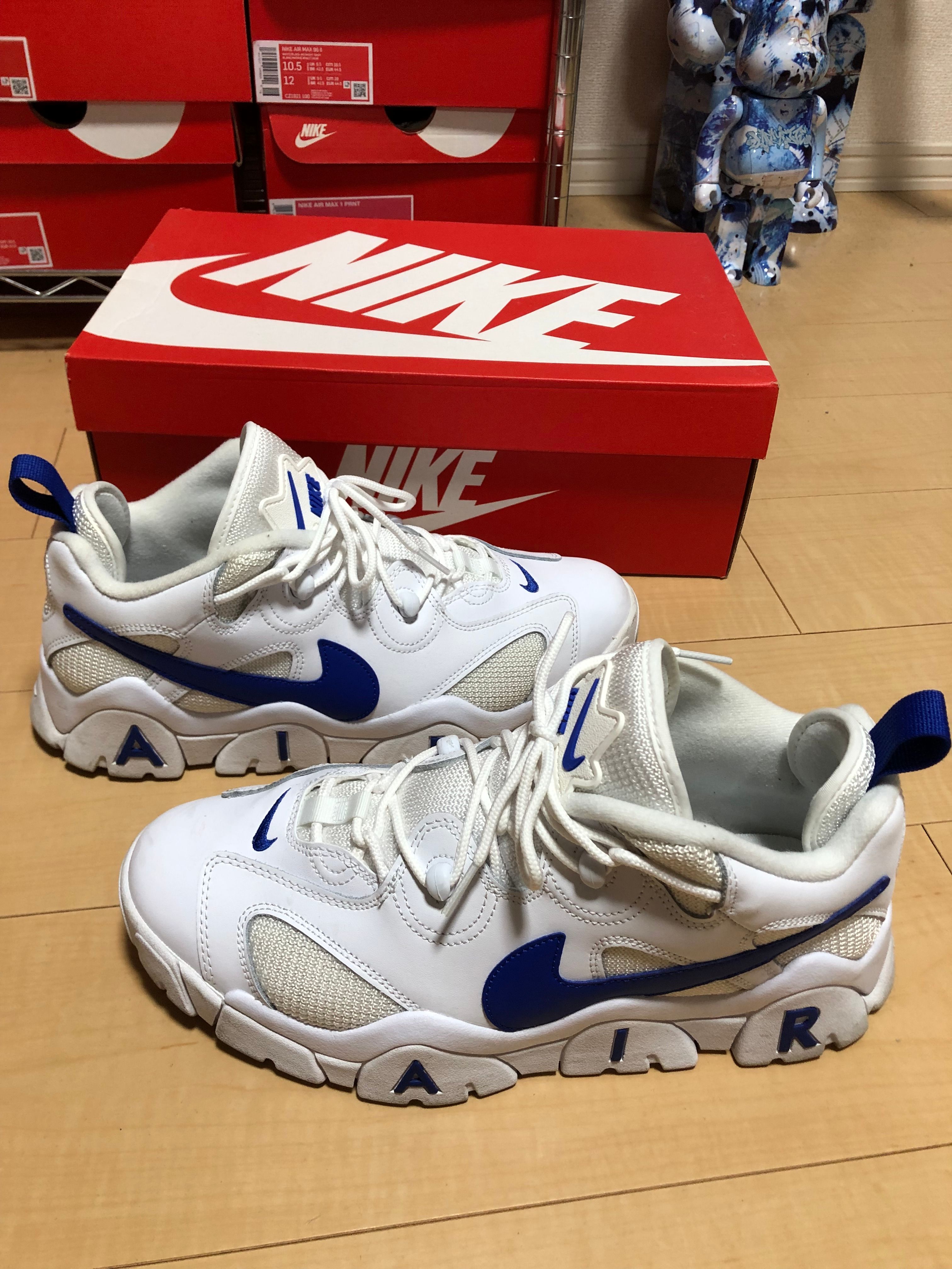 NIKE AIR BARRAGE LOW "WHITE/BLUE"
