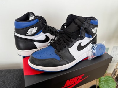 Nike Air Jordan 1 Retro High OG "Royal Toe"(2020)