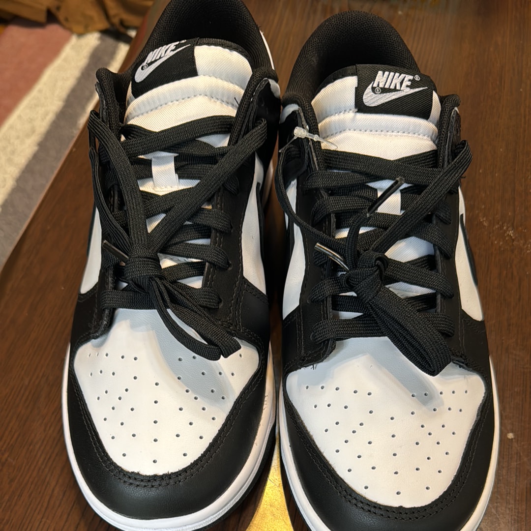 ナイキ ダンク ロー レトロ "パンダ/ホワイト/ブラック"