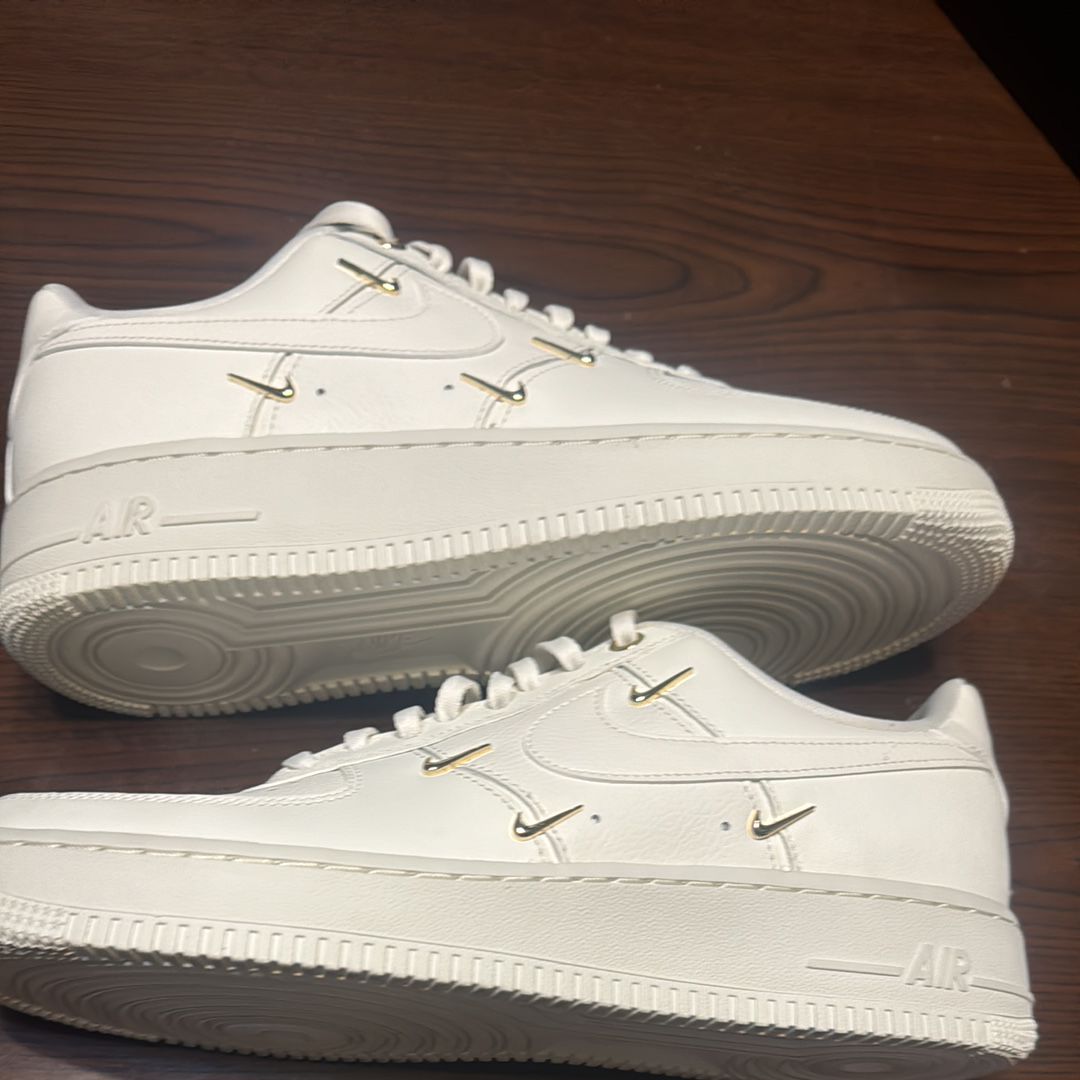 Nike Women's Air Force 1 '07 LX "Sail/Metallic Gold"