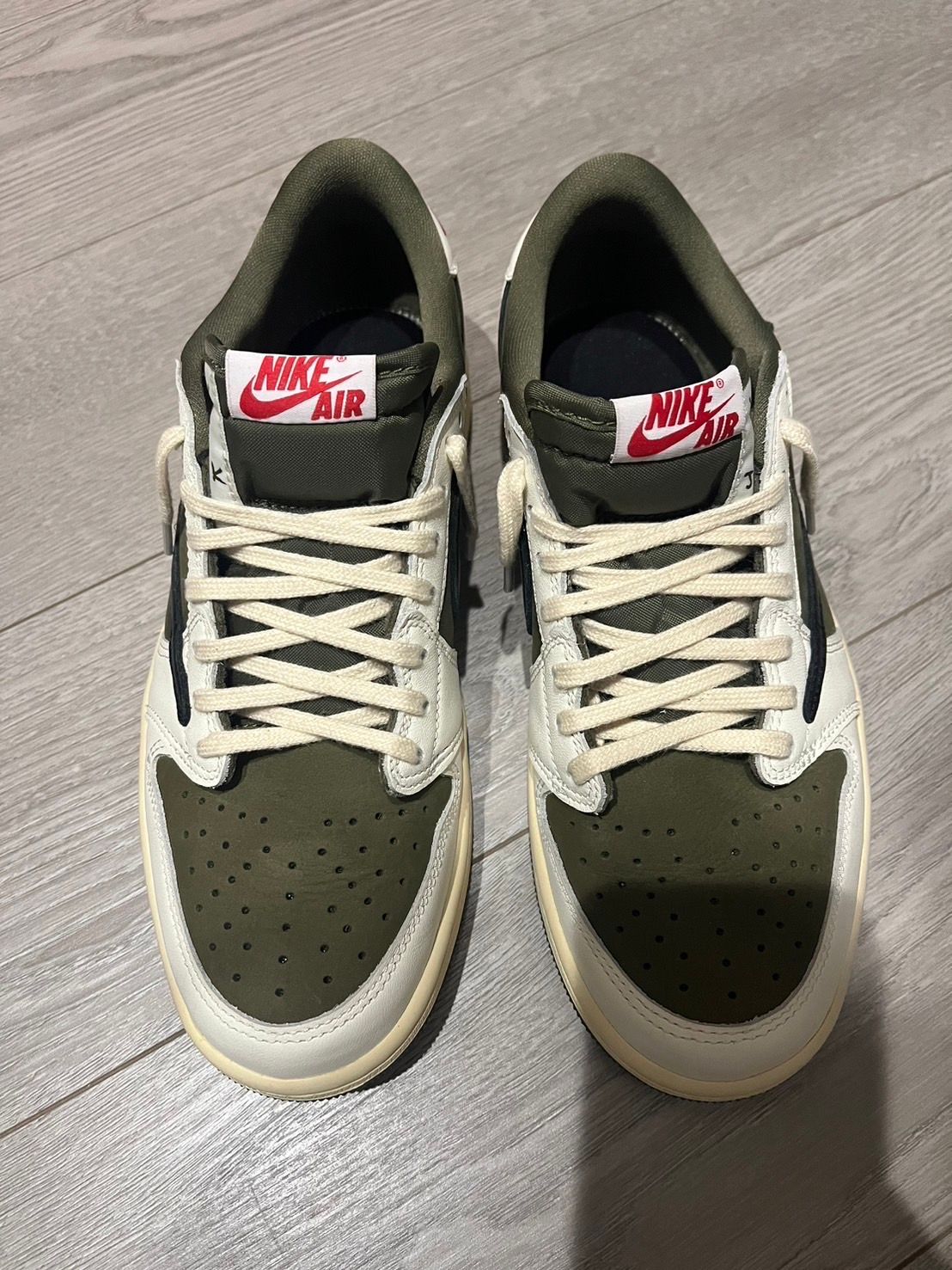 Travis Scott × Nike Air Jordan 1 Low OG SP "Reverse Olive"