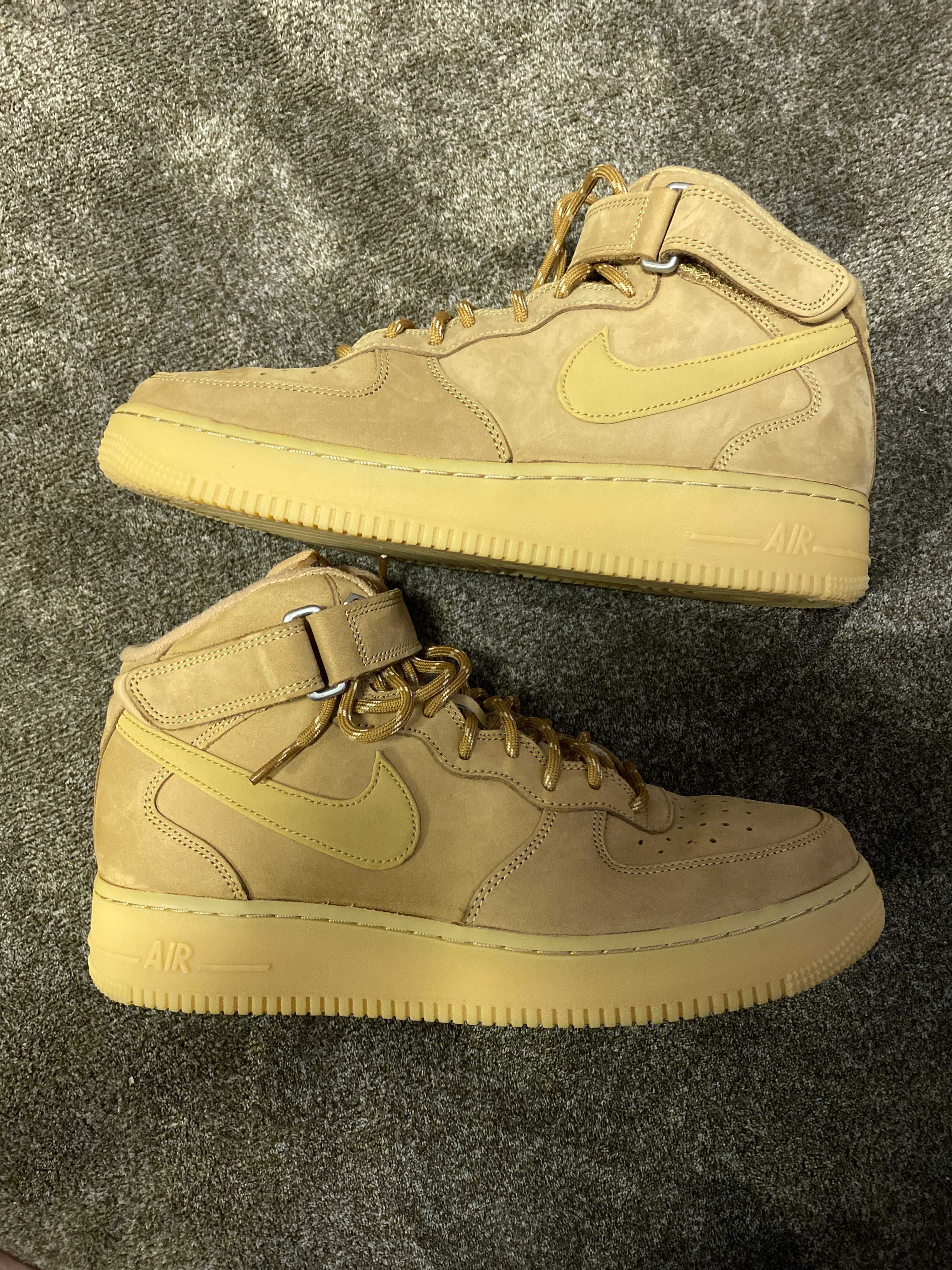 Nike Air Force 1 Mid "Flax"
