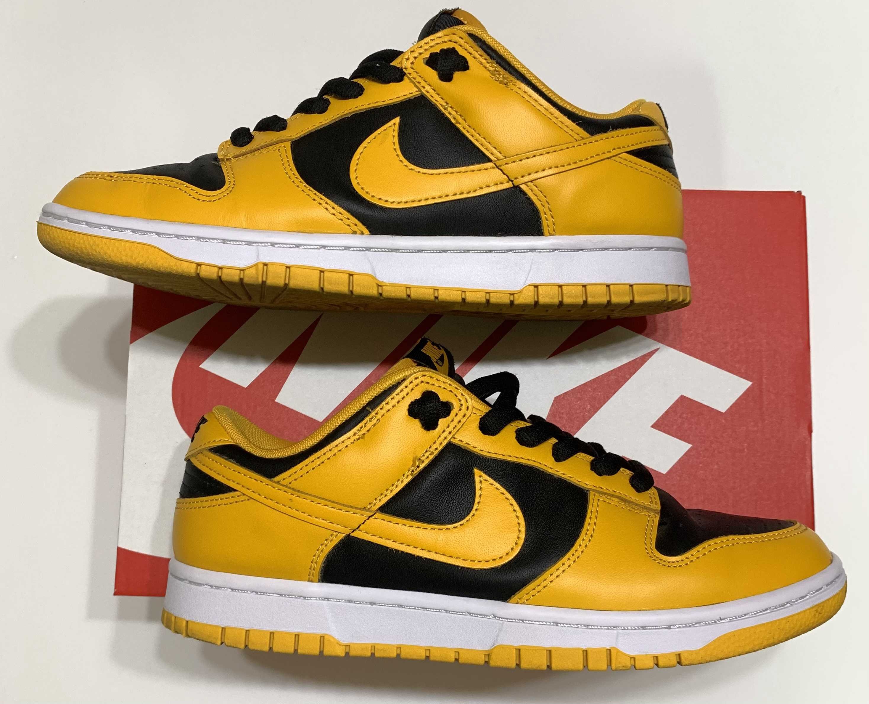 Nike Dunk Low "Championship Goldenrod"