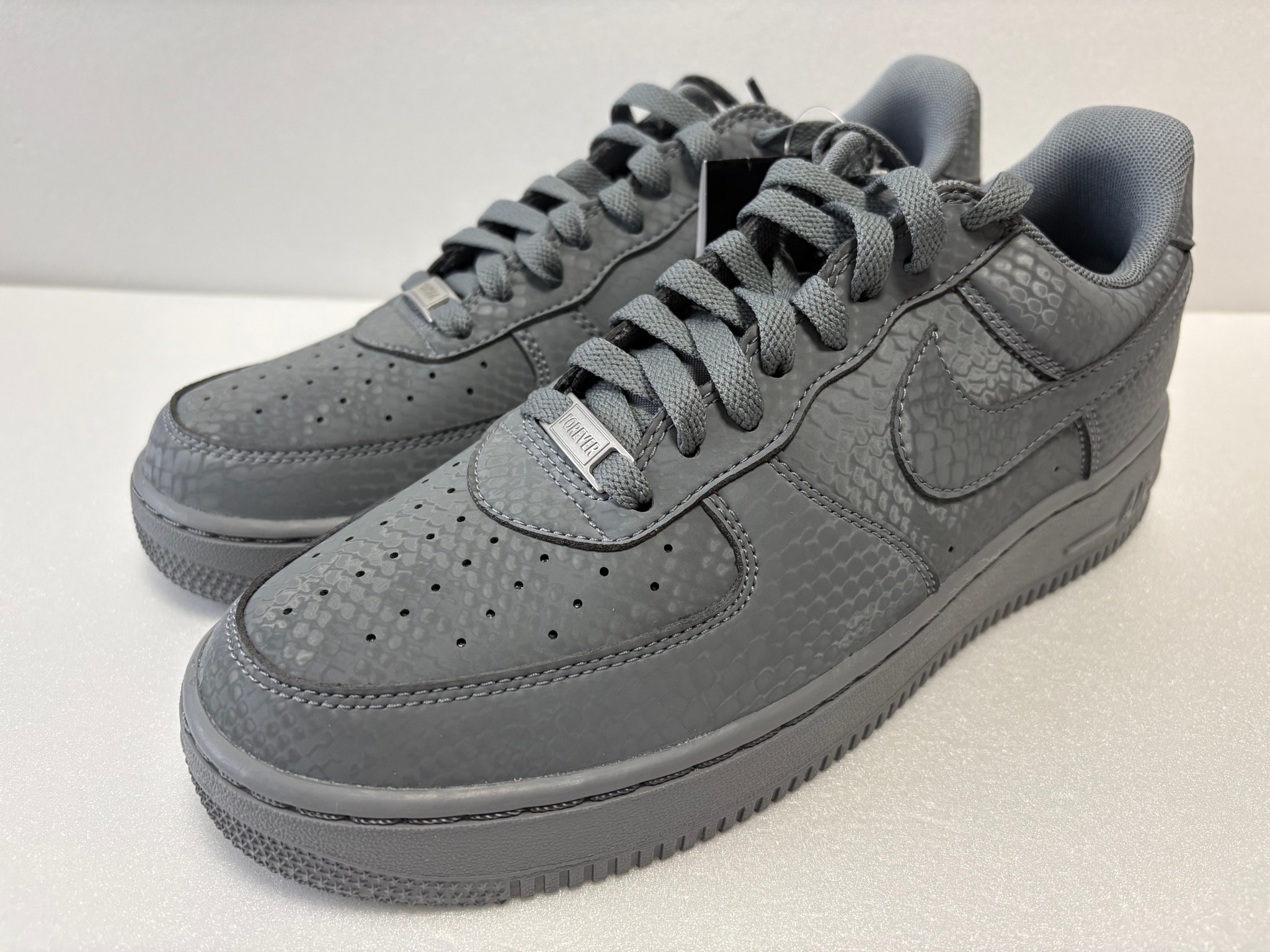 Kobe Bryant Forever × Nike Air Force 1 Low QS "Cool Grey"