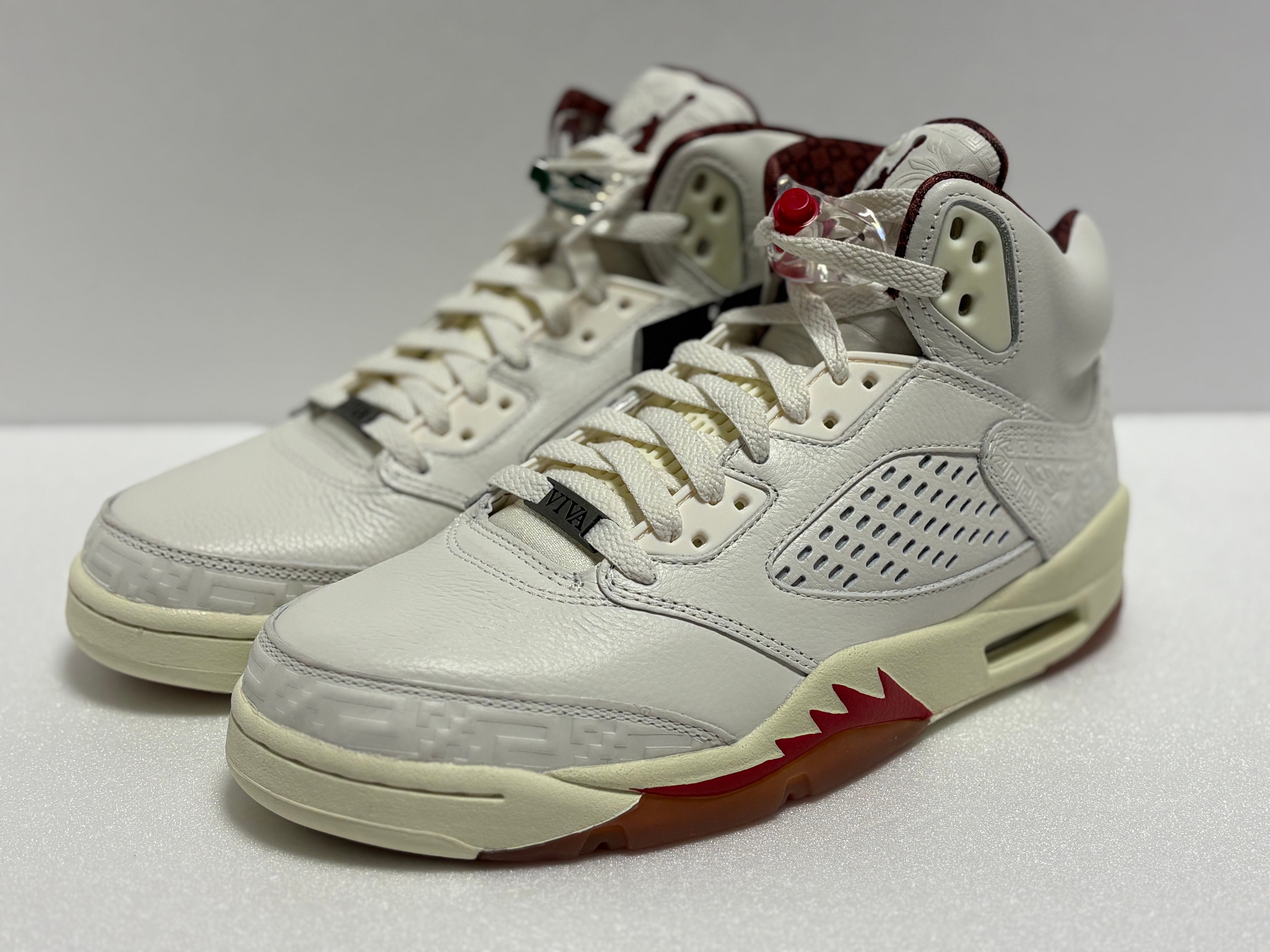 Nike Air Jordan 5 Retro El Grito "Sail and Dark Pony"