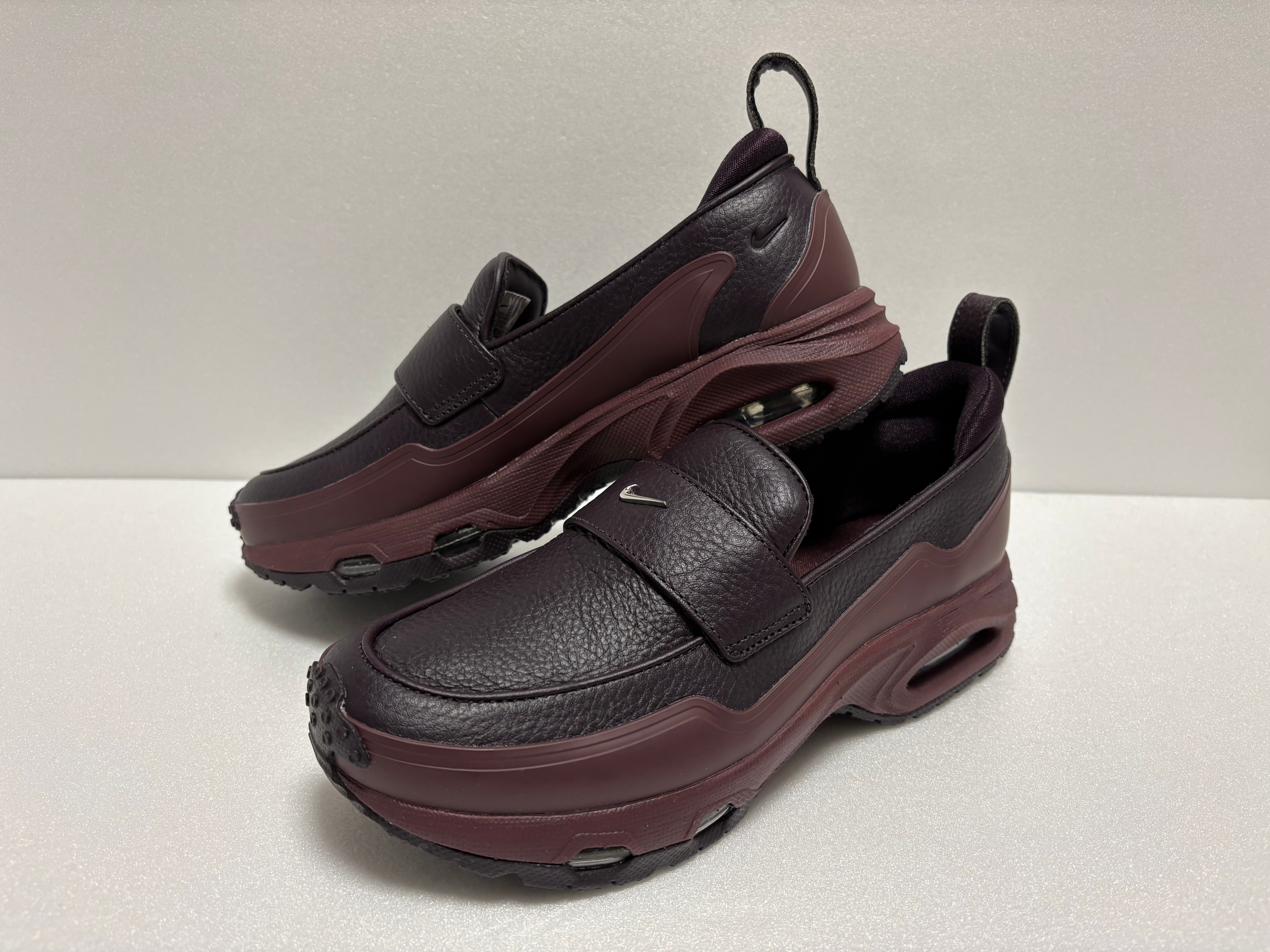 Nike Women's Air Max Phenomena "Burgundy Crush"