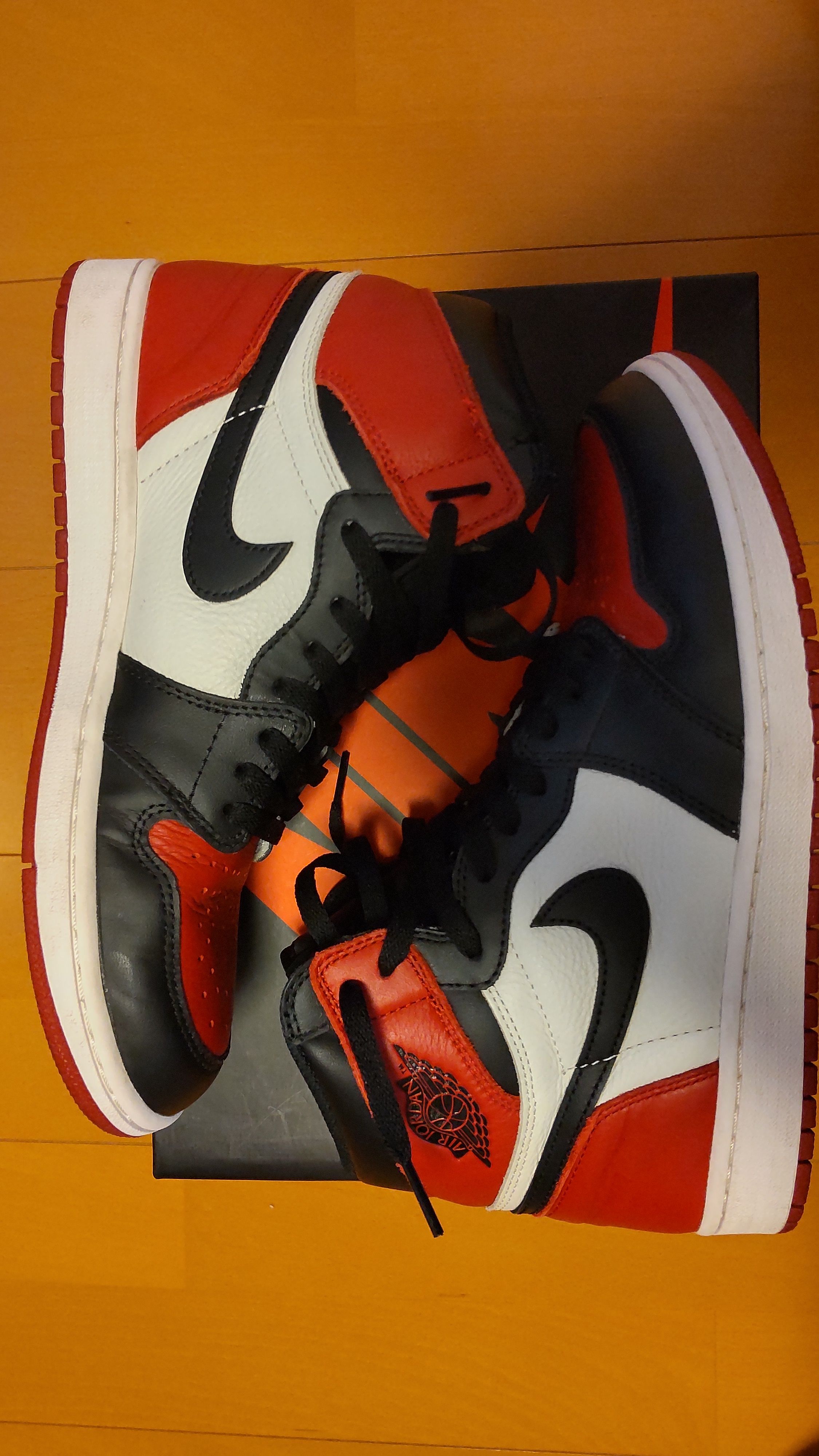 Nike Air Jordan 1 Retro High OG "Bred Toe"