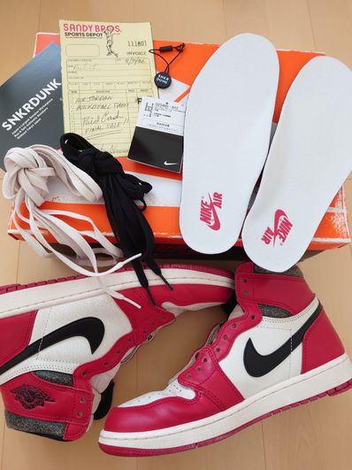 Nike Air Jordan 1 High OG "Lost & Found/Chicago"