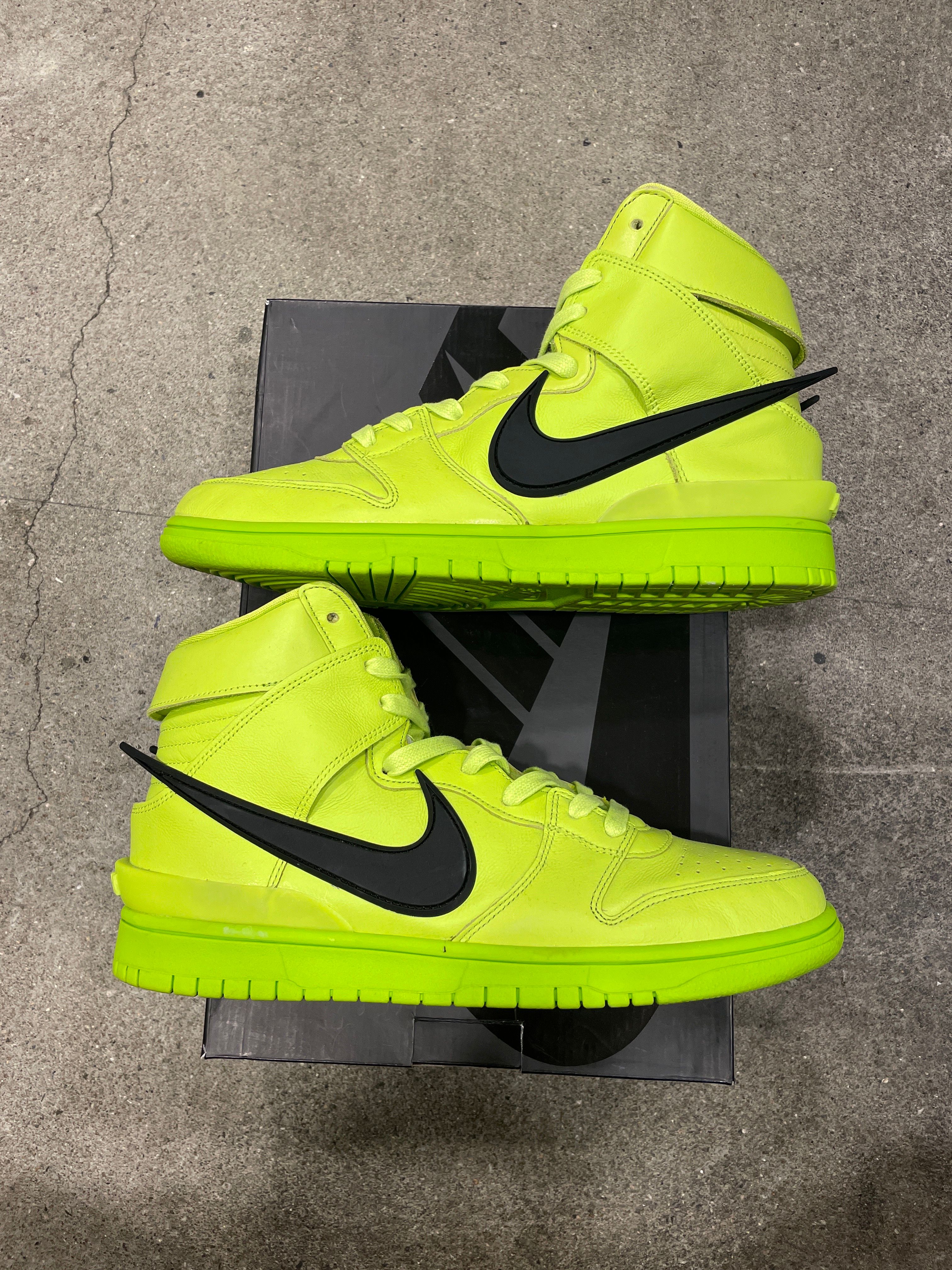 AMBUSH × NIKE DUNK HIGH "FLASH LIME"