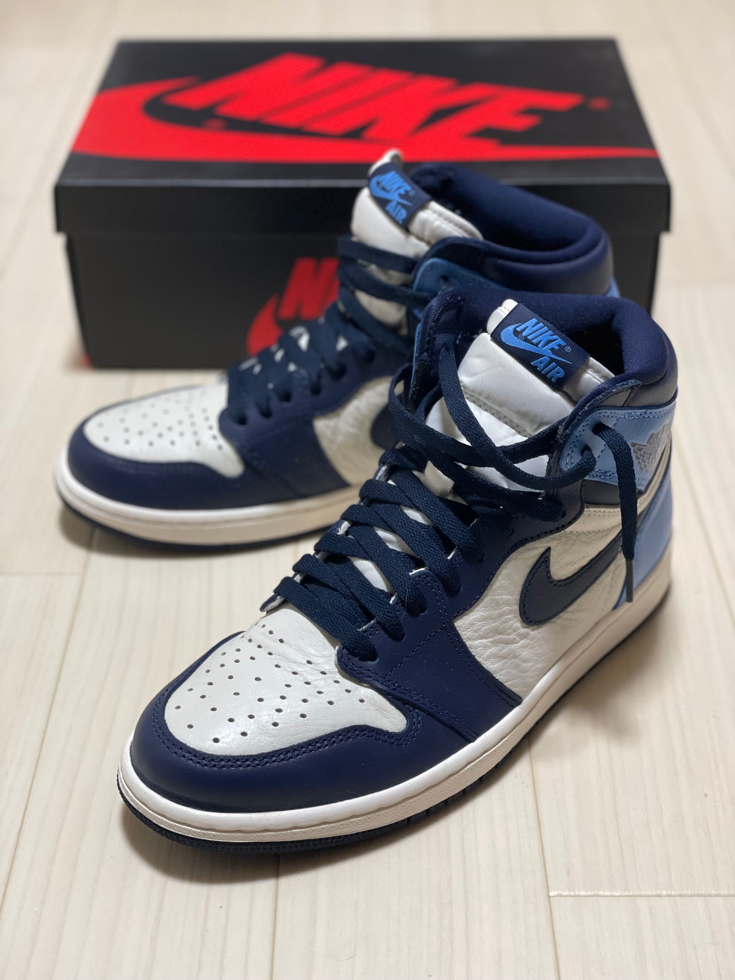 Nike Air Jordan 1 Retro High OG "Obsidian/University Blue"